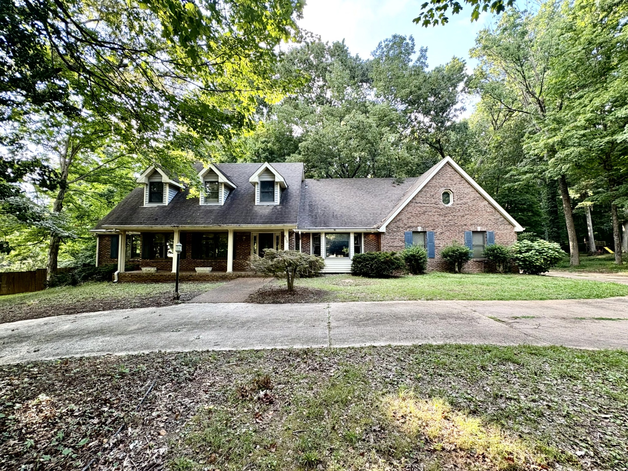 805 Shady Bluff Trl Property Photo 1
