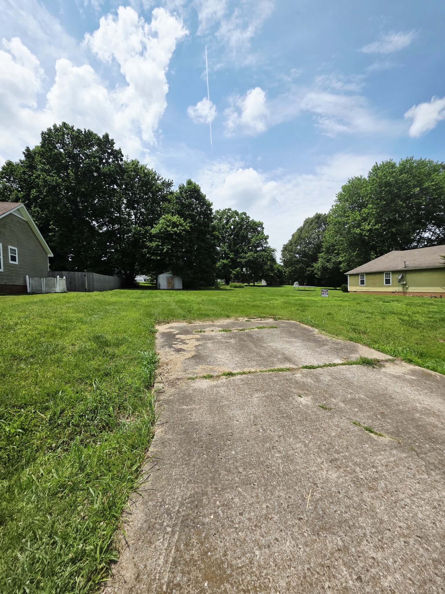 368 Buttonwood Dr Property Photo 2