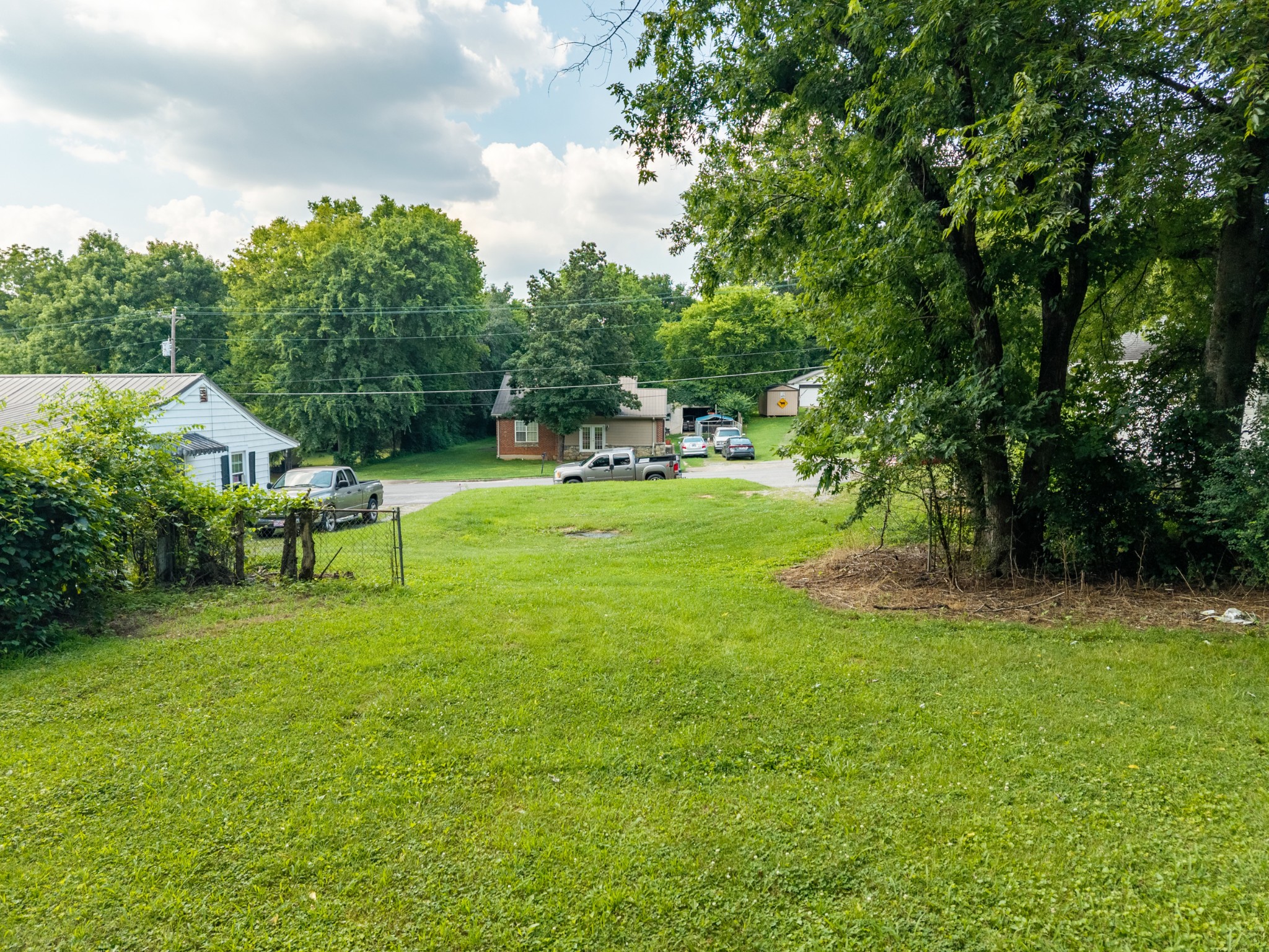 1002 College St, W Property Photo 6