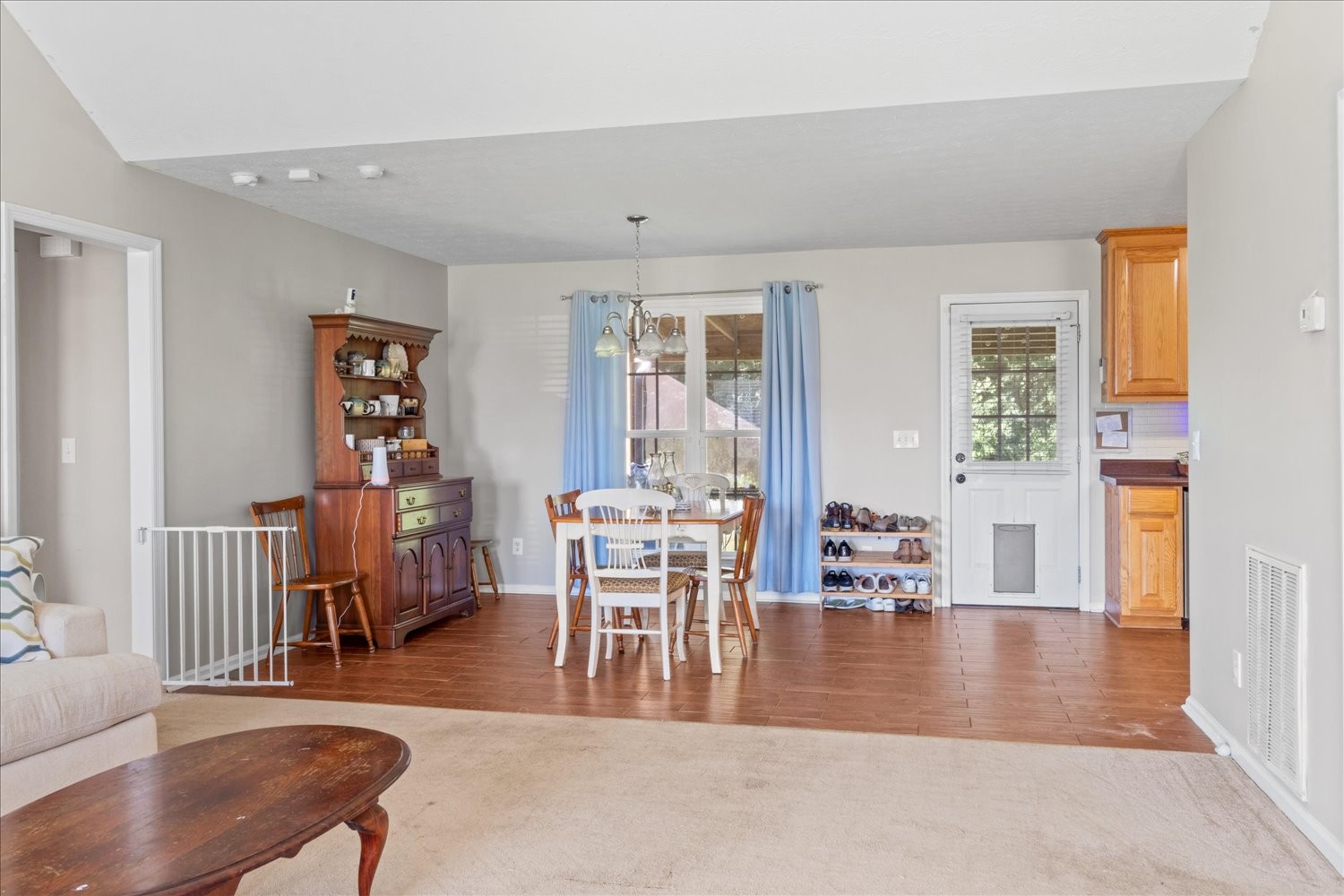 19 Pebble Creek Dr Property Photo 7