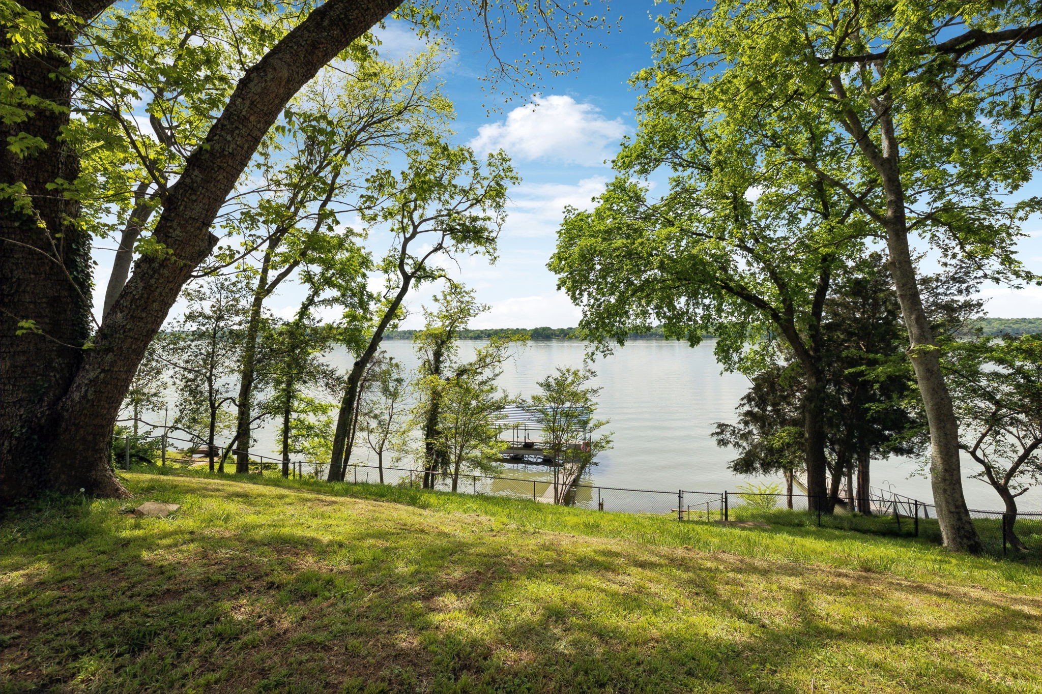 1062 Shadow Ln Property Photo 13