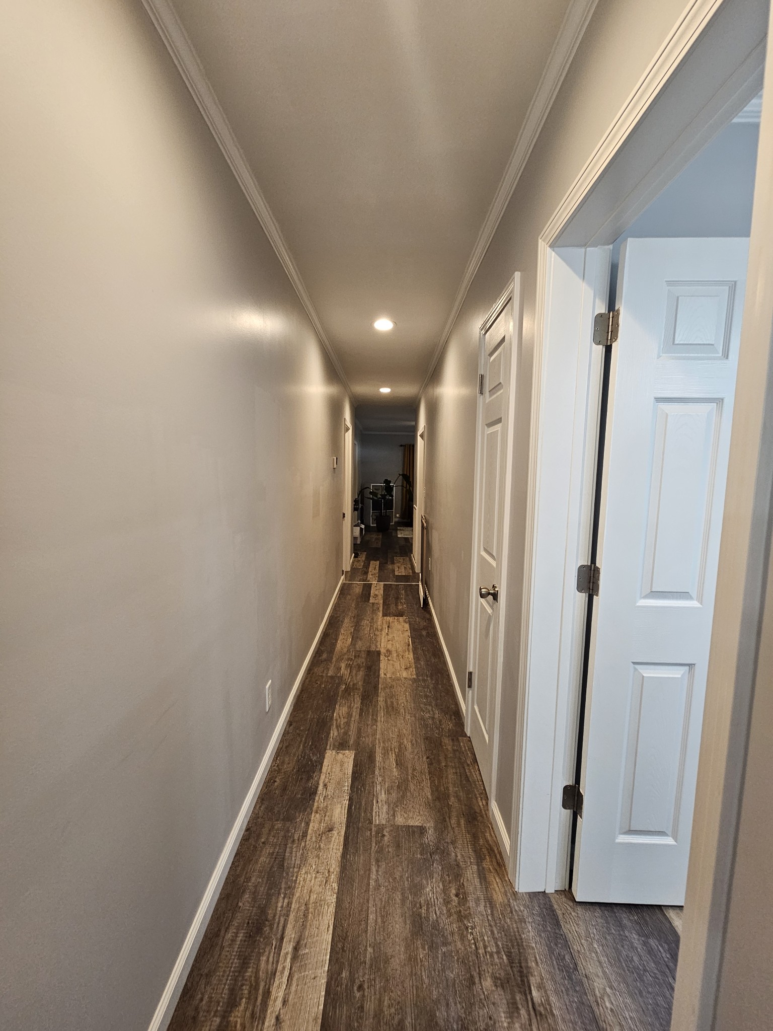 815 1st Ave Property Photo 17