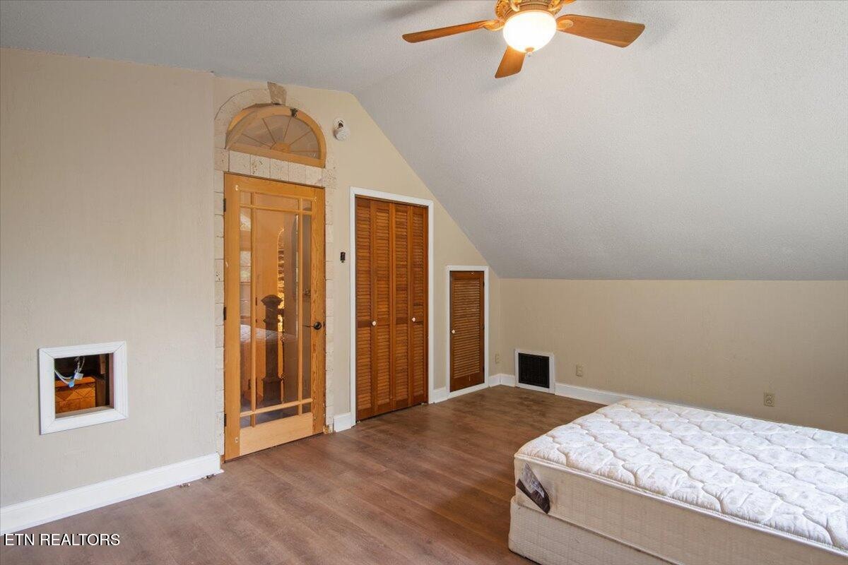 103 Baltimore Drive Property Photo 24