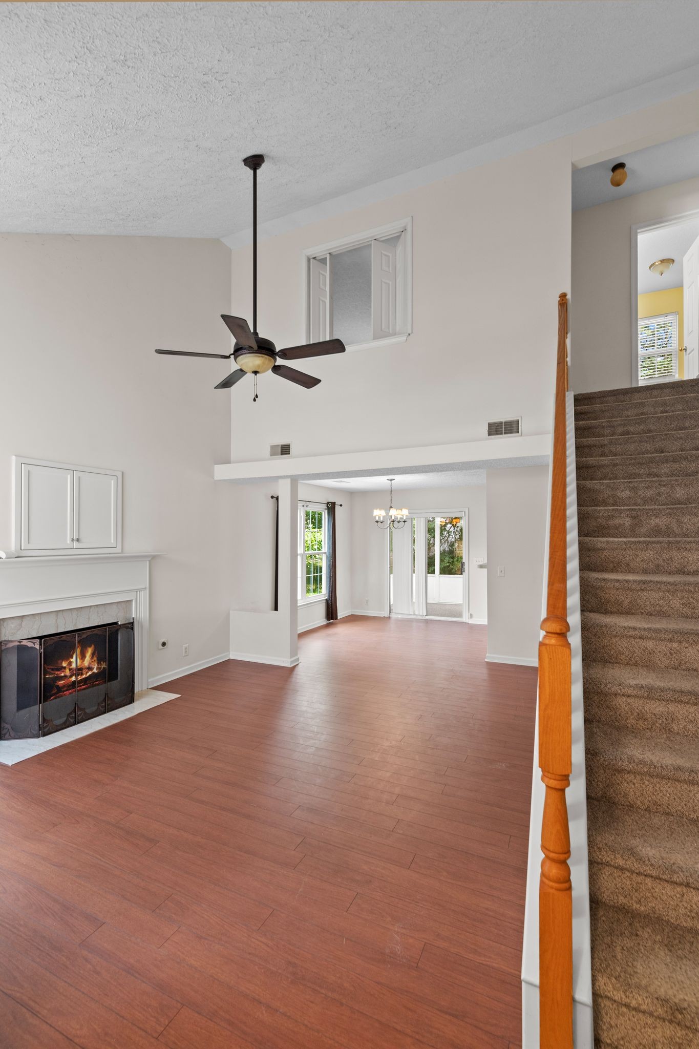 413 Ashby Pl Property Photo 4