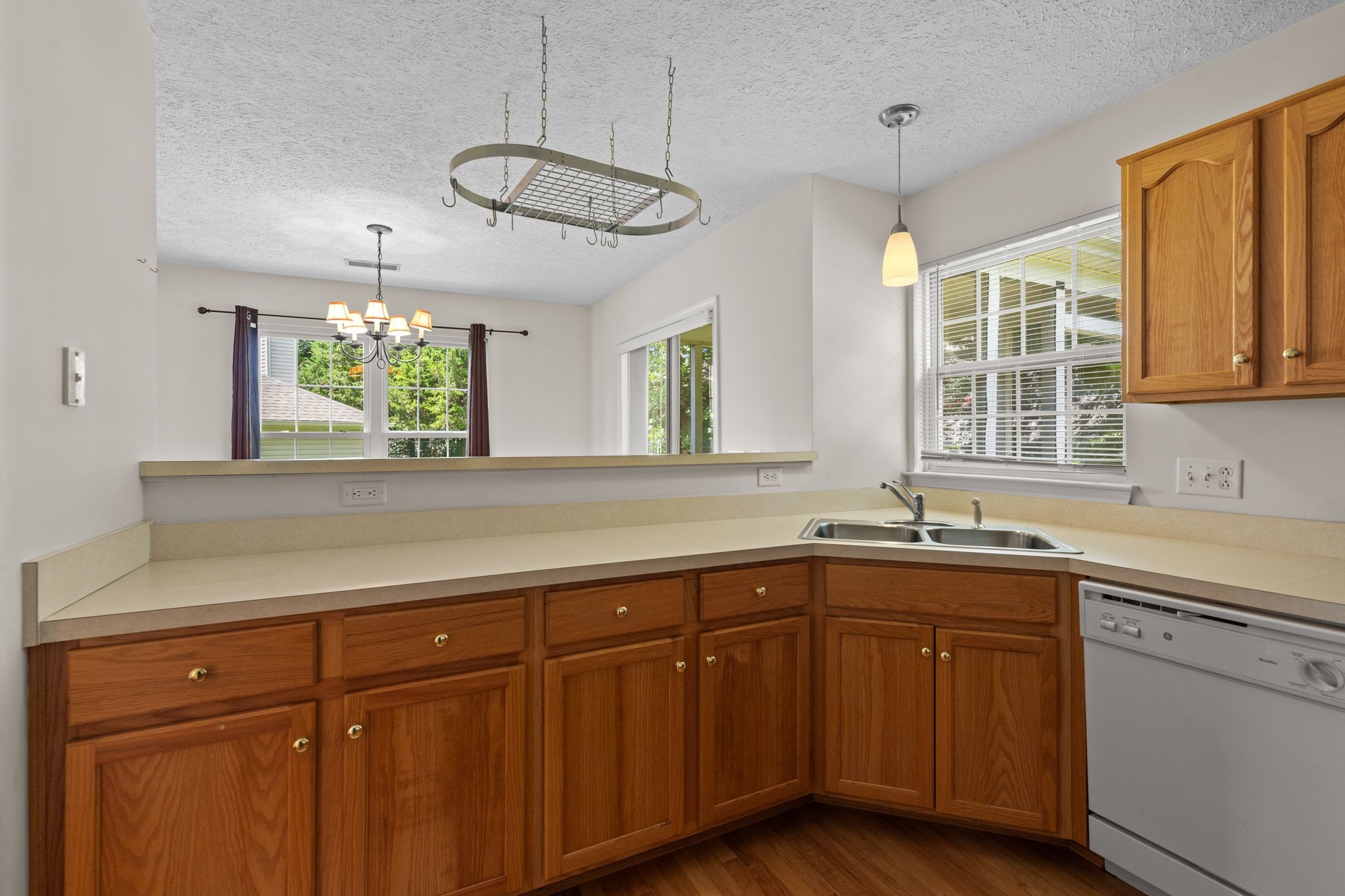 413 Ashby Pl Property Photo 11