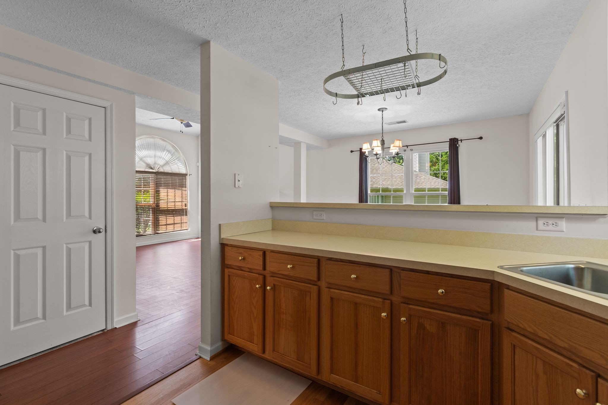 413 Ashby Pl Property Photo 12
