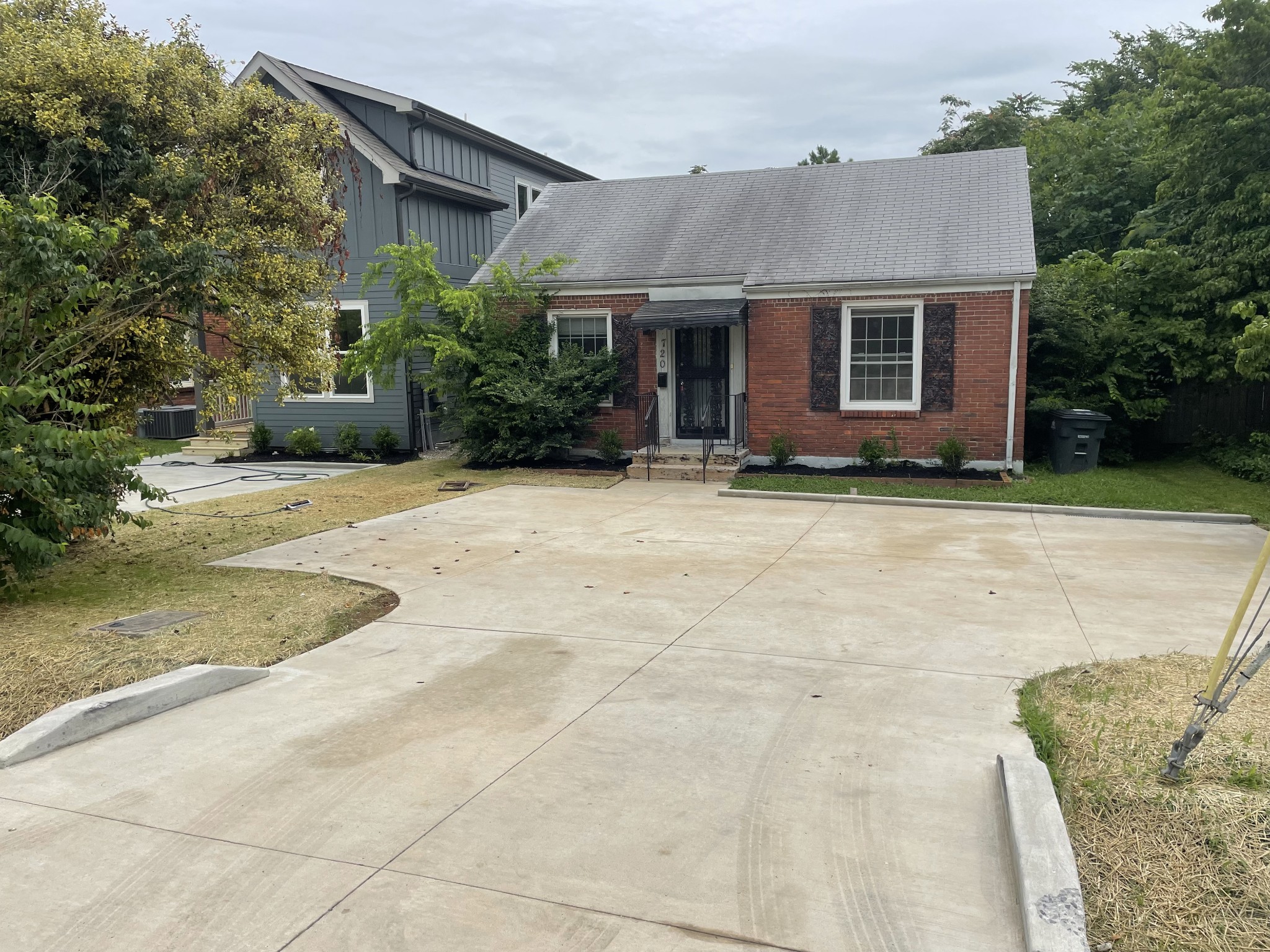 720a Groves Park Rd Property Photo 1