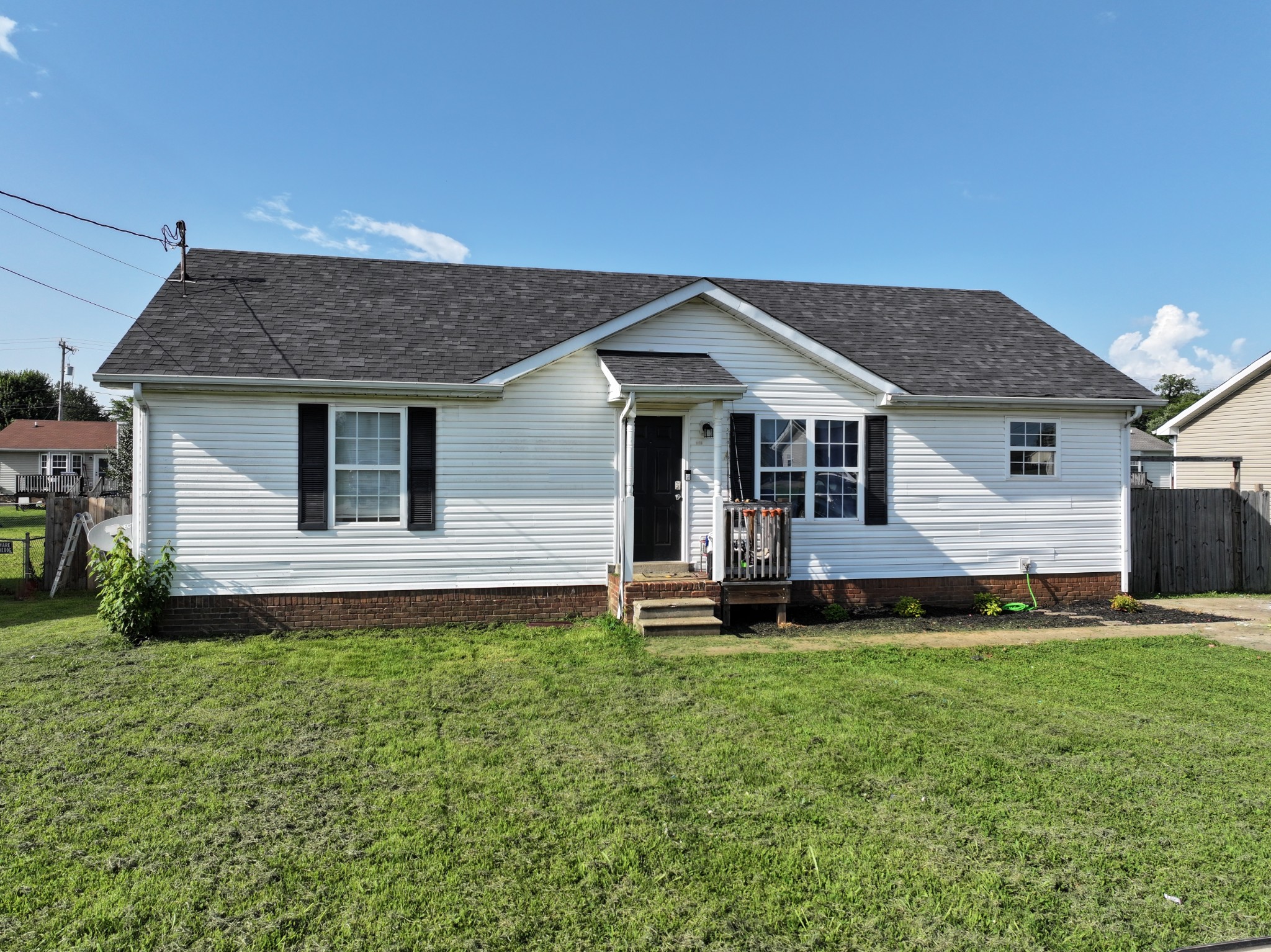 519 Gainey Dr Property Photo 1