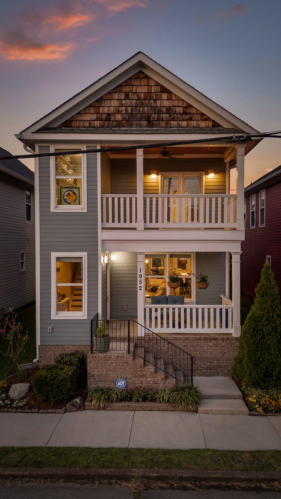 1952 Rossville Avenue