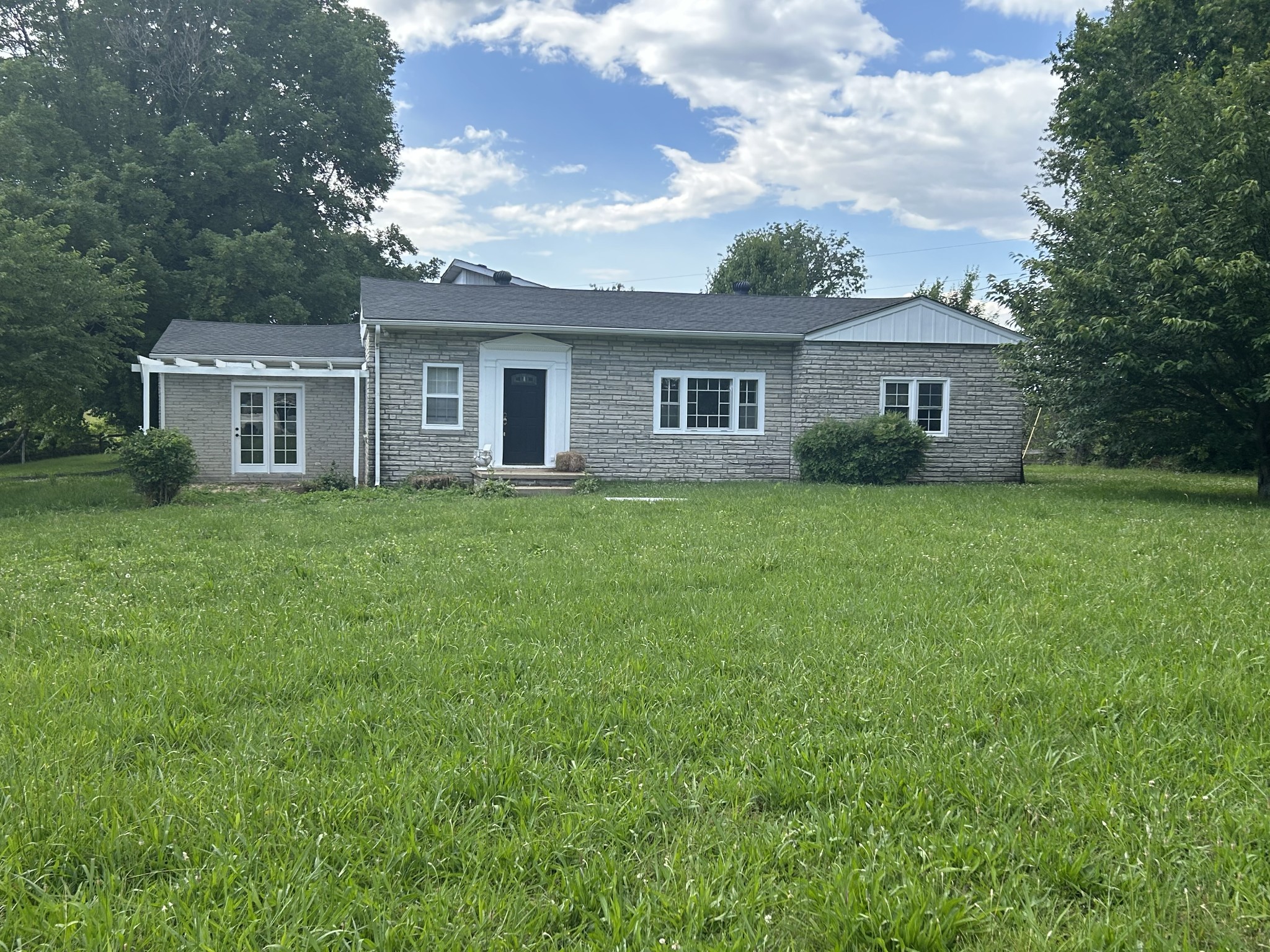 729 Gold City Rd Property Photo 1