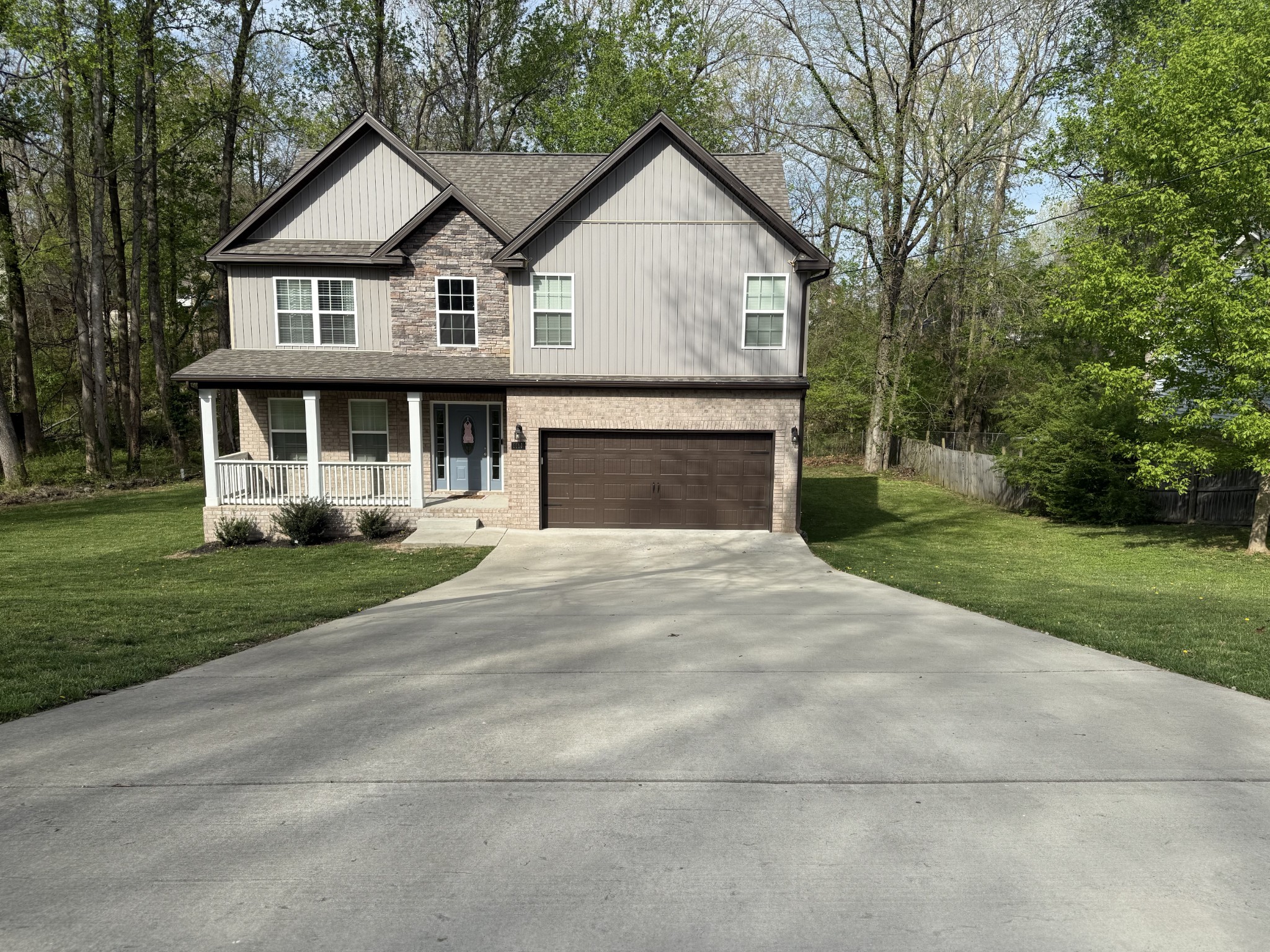 1110 Stonebrook Drive Property Photo 1