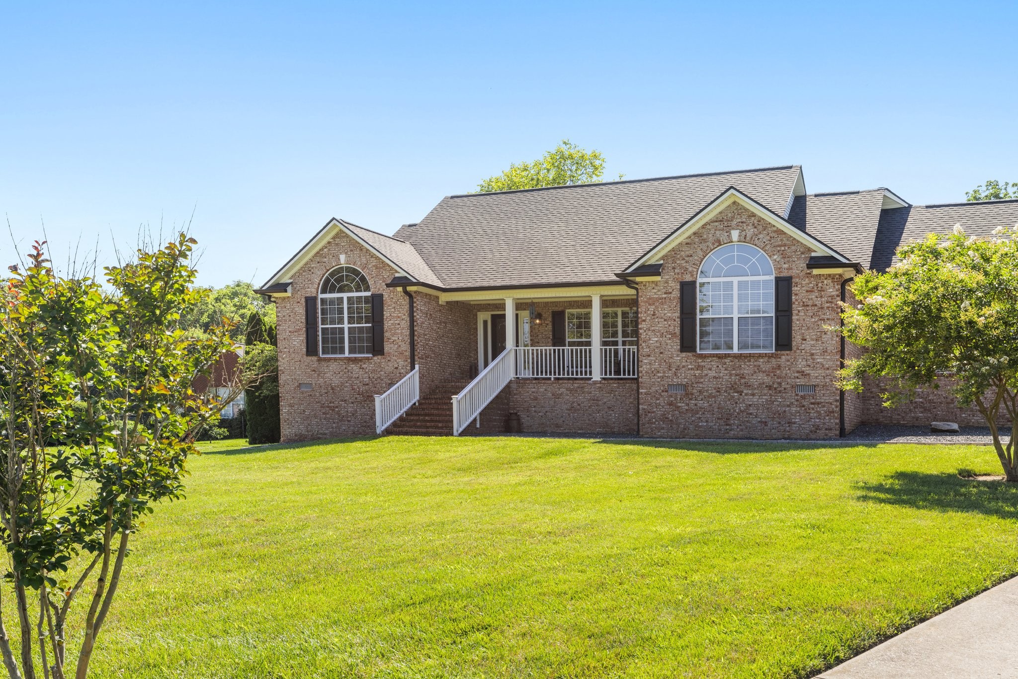1057 The Long Run Property Photo 2