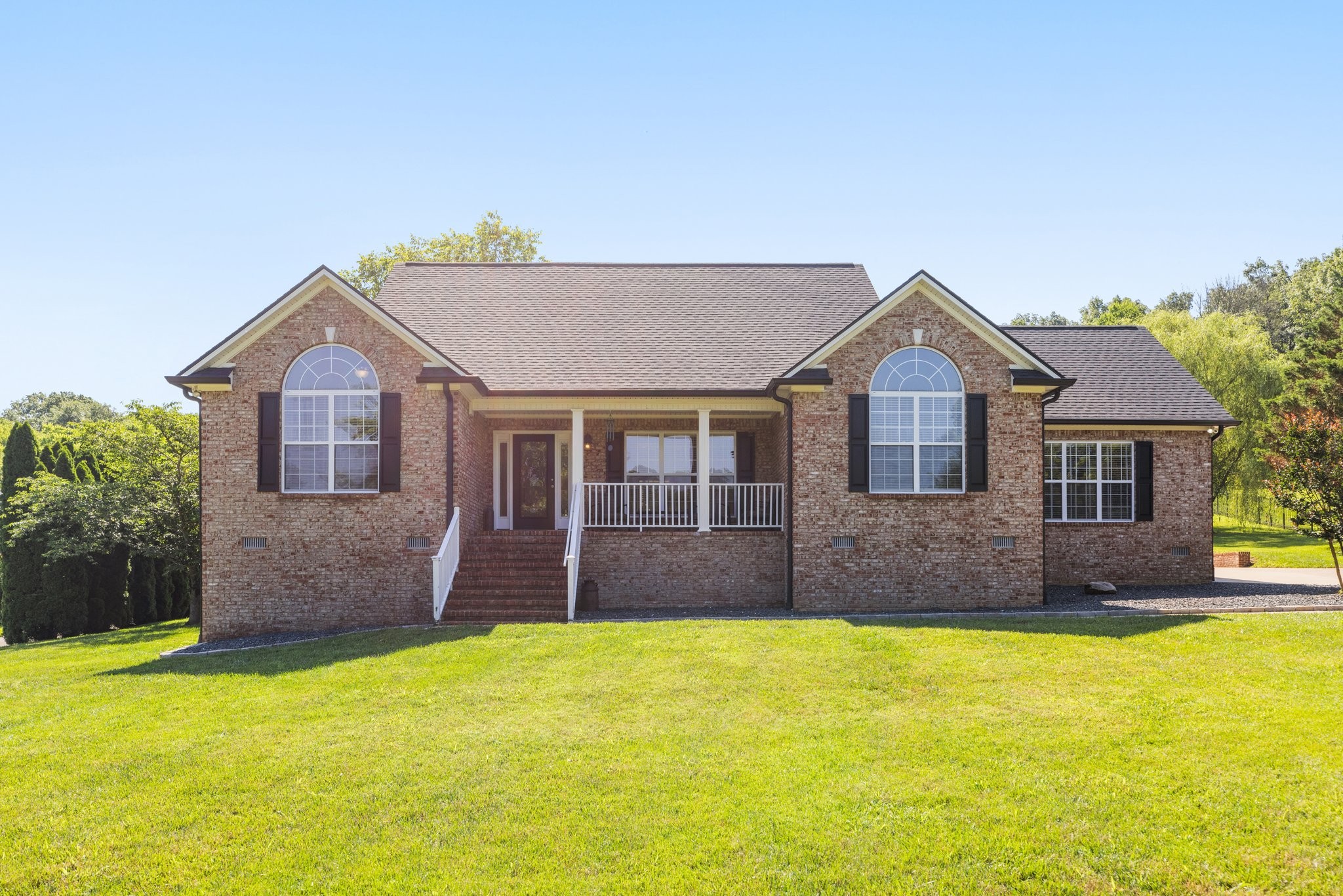 1057 The Long Run Property Photo 3