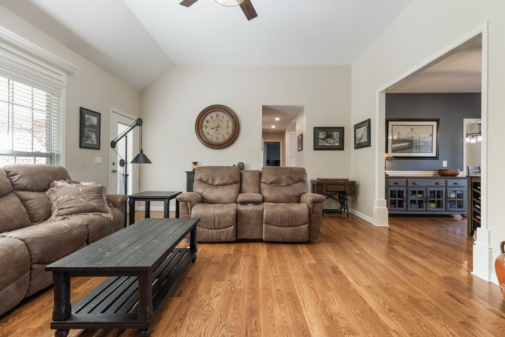 1057 The Long Run Property Photo 14