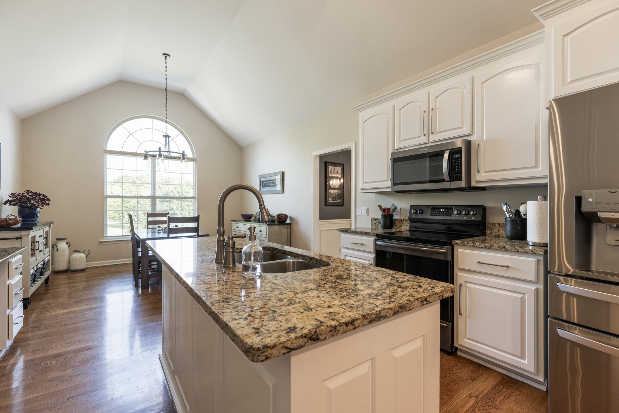 1057 The Long Run Property Photo 24
