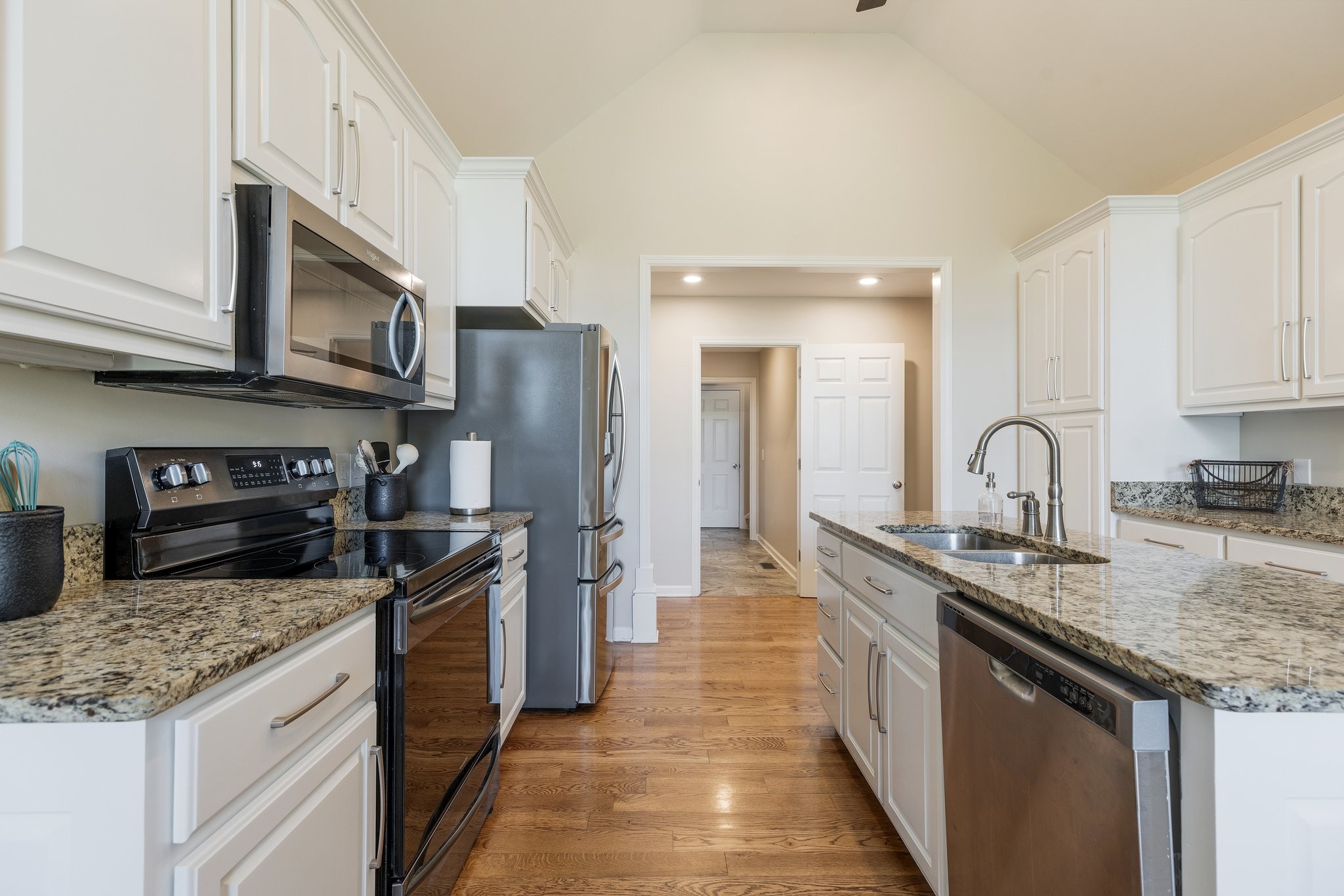 1057 The Long Run Property Photo 26