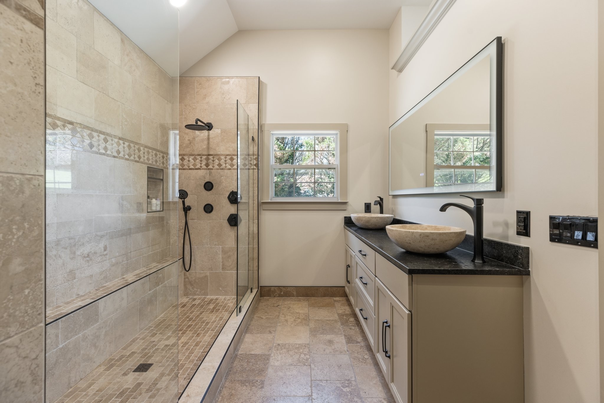 1057 The Long Run Property Photo 38