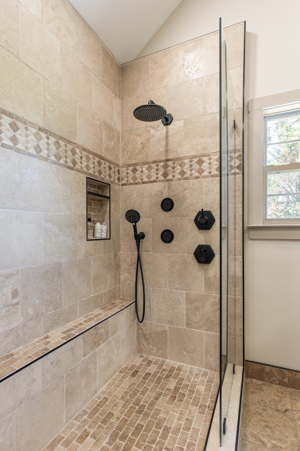 1057 The Long Run Property Photo 41