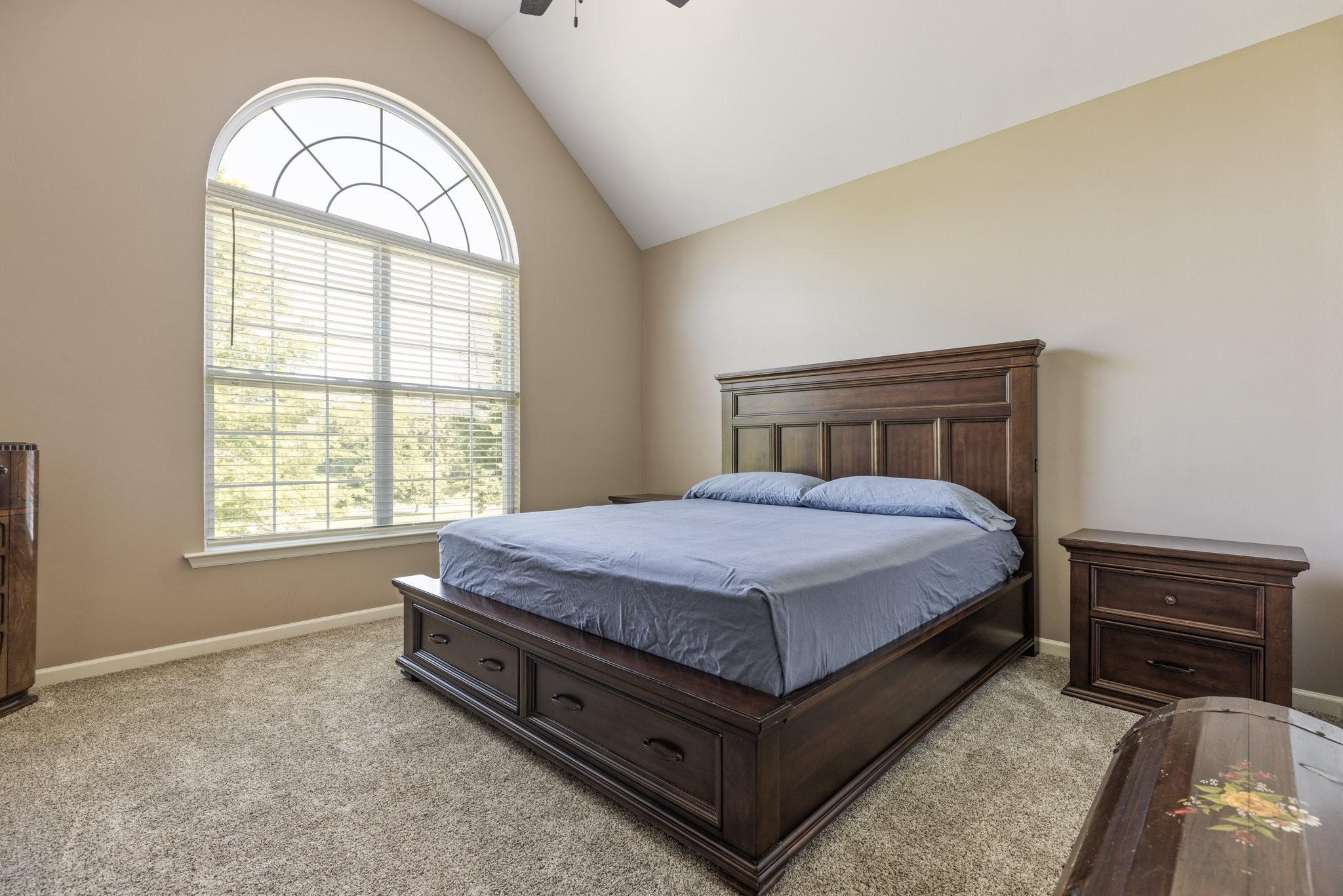 1057 The Long Run Property Photo 45