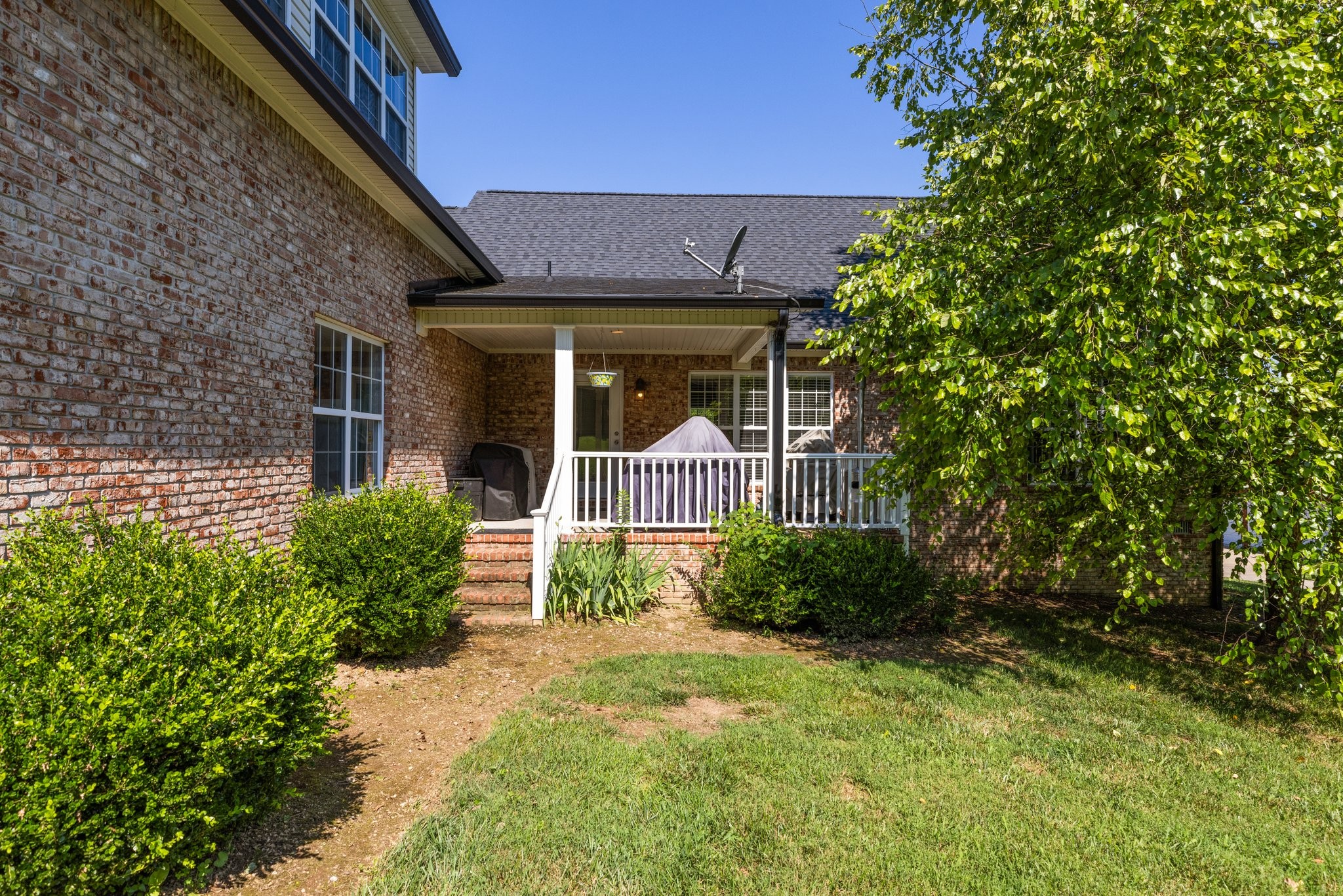 1057 The Long Run Property Photo 60