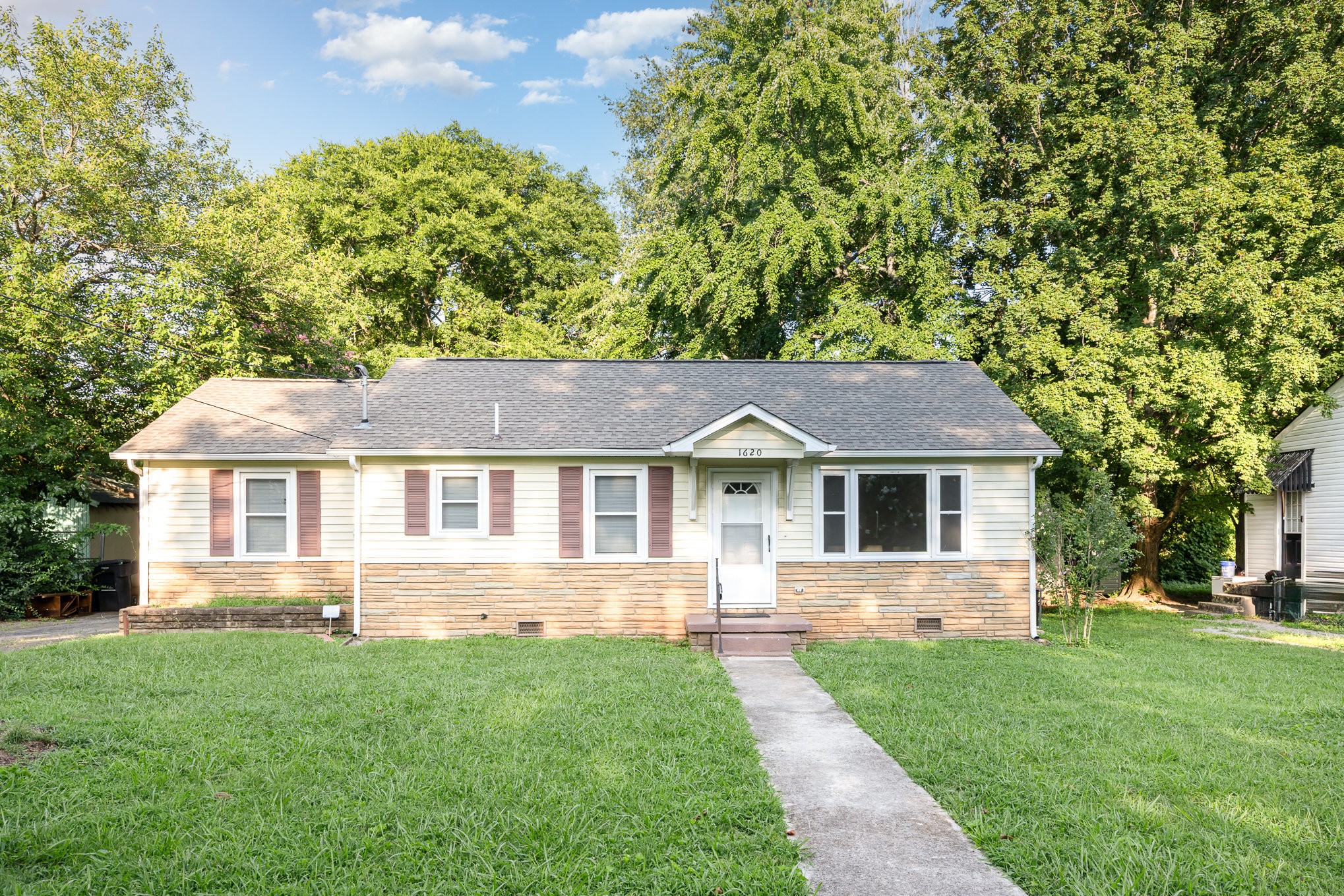 1620 Idlewood Dr Property Photo 1