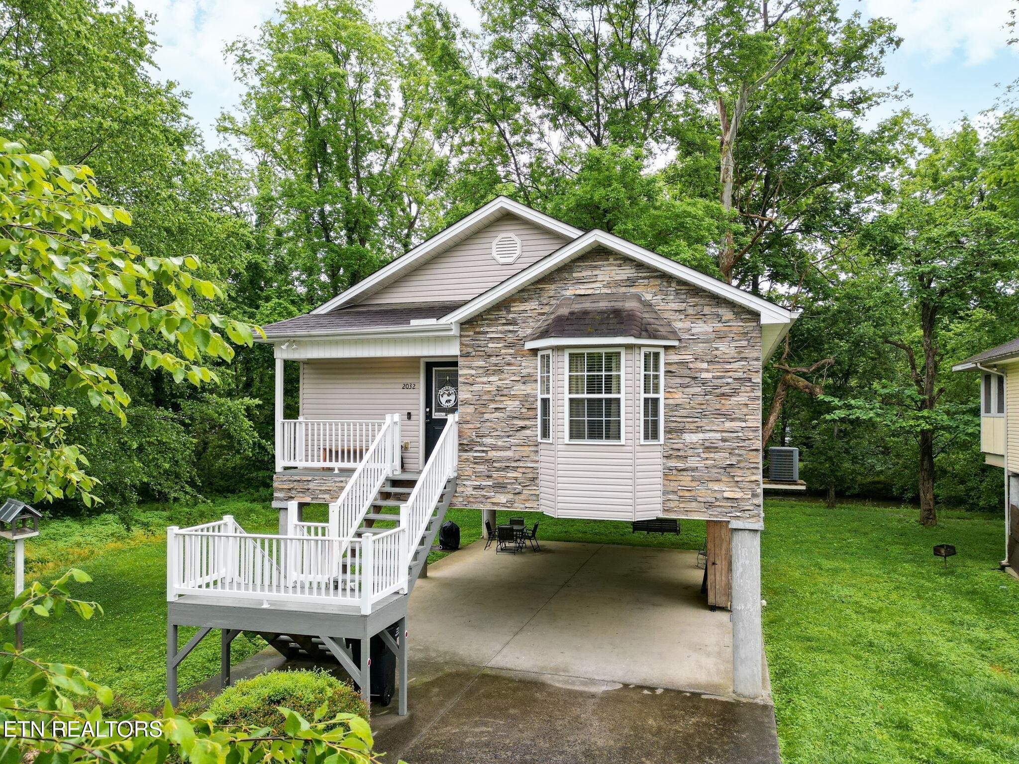 2032 Slippery Rock Circle Property Photo 1