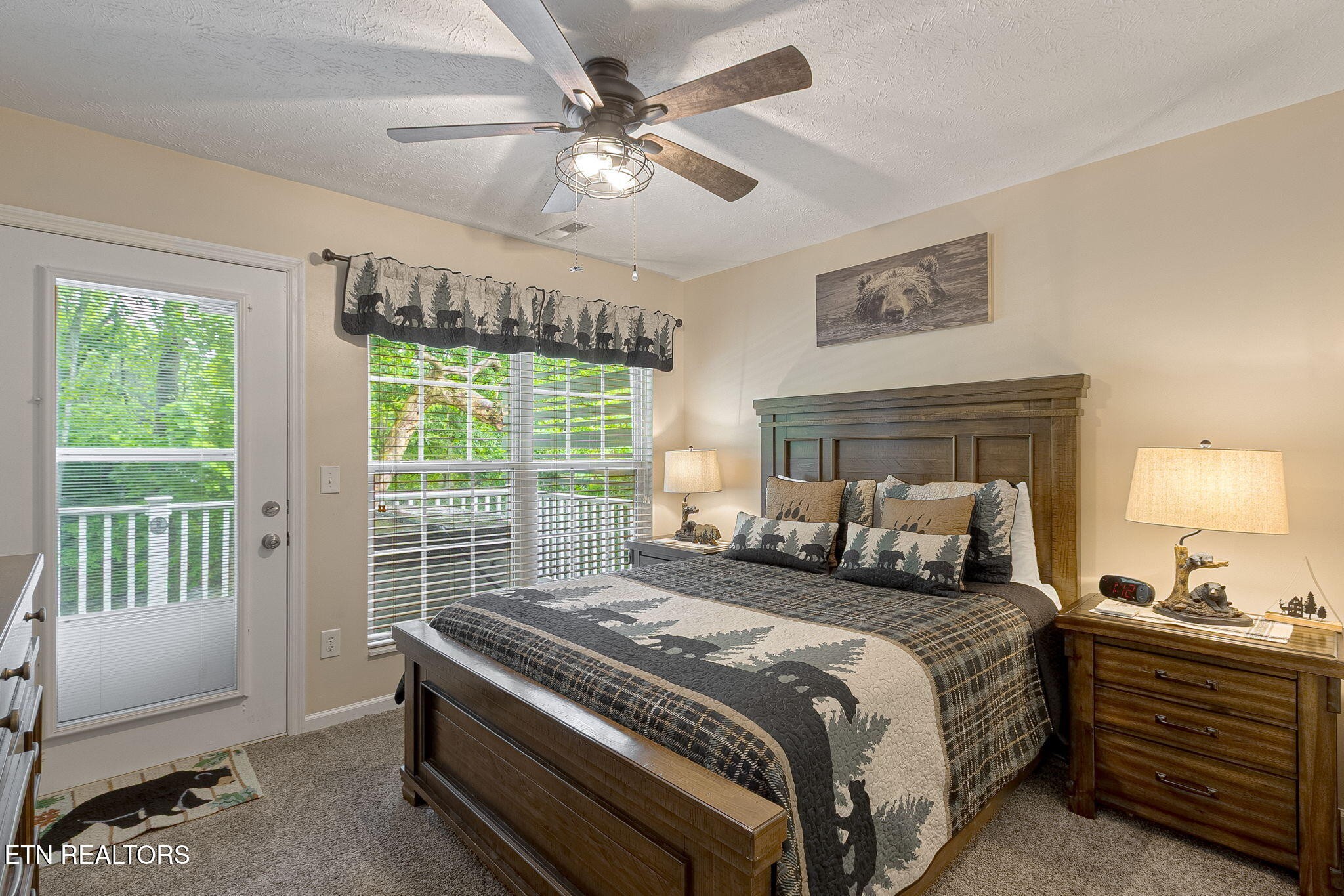 2032 Slippery Rock Circle Property Photo 5