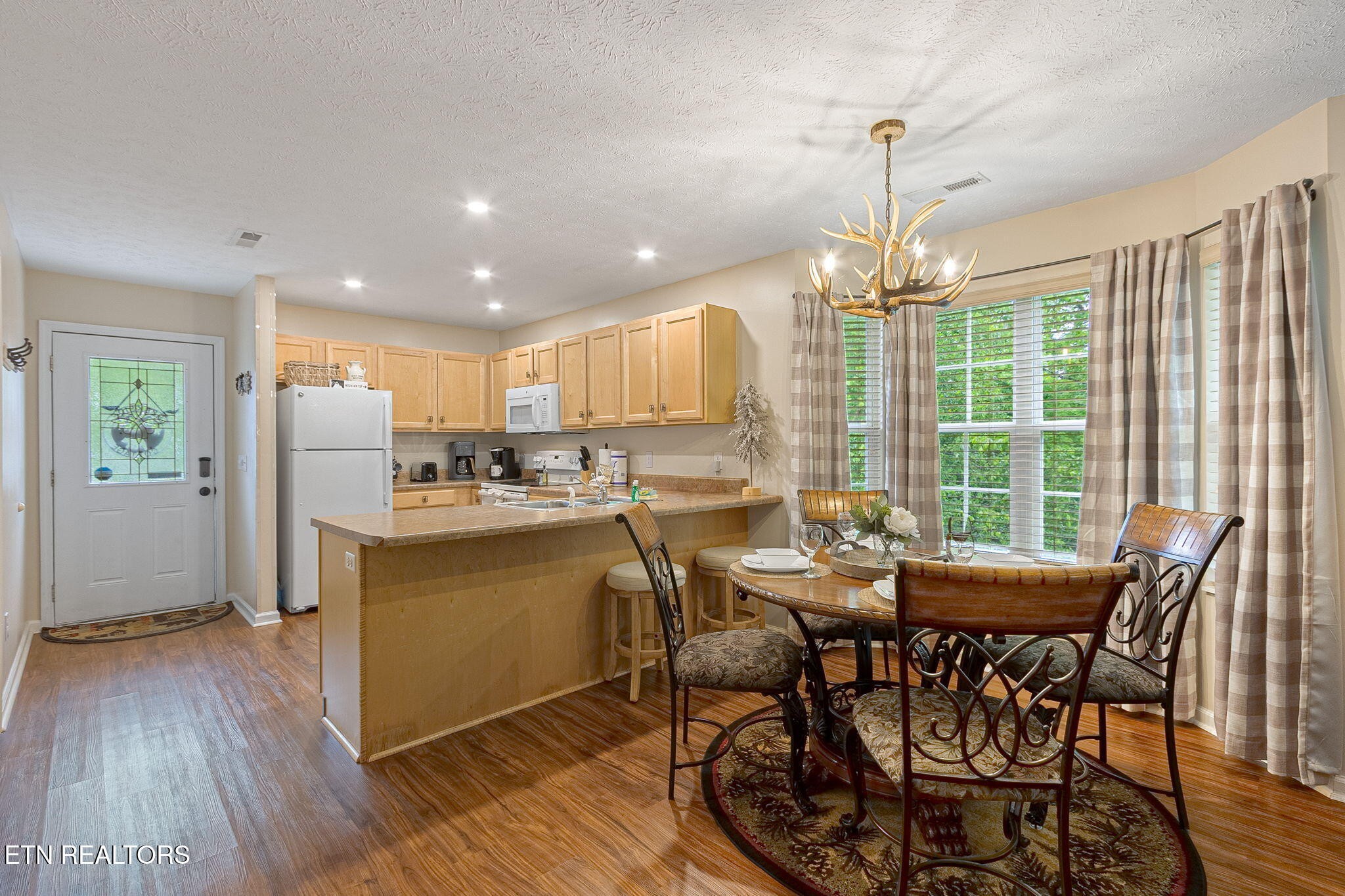 2032 Slippery Rock Circle Property Photo 17