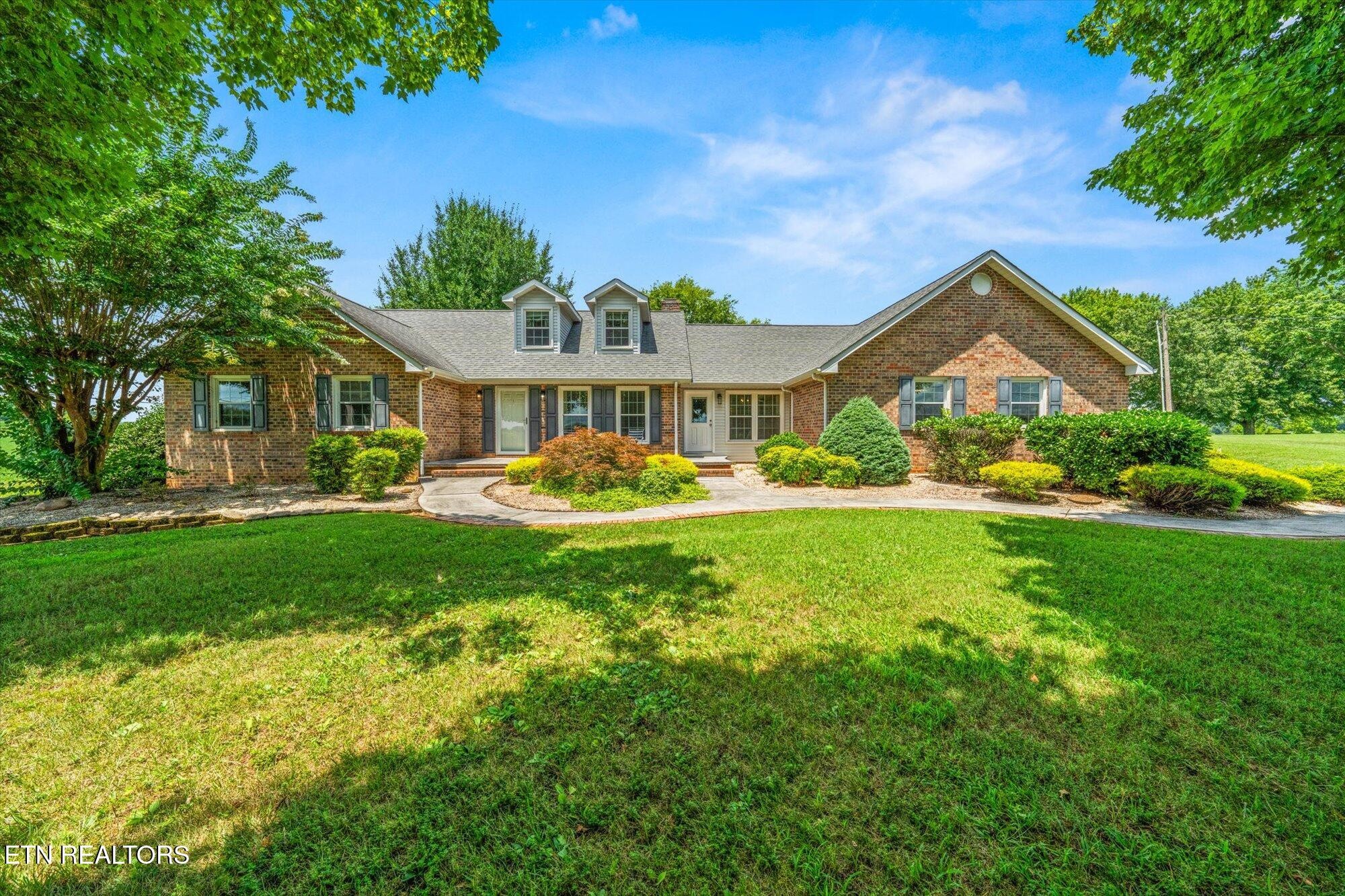 242 Kirk Circle