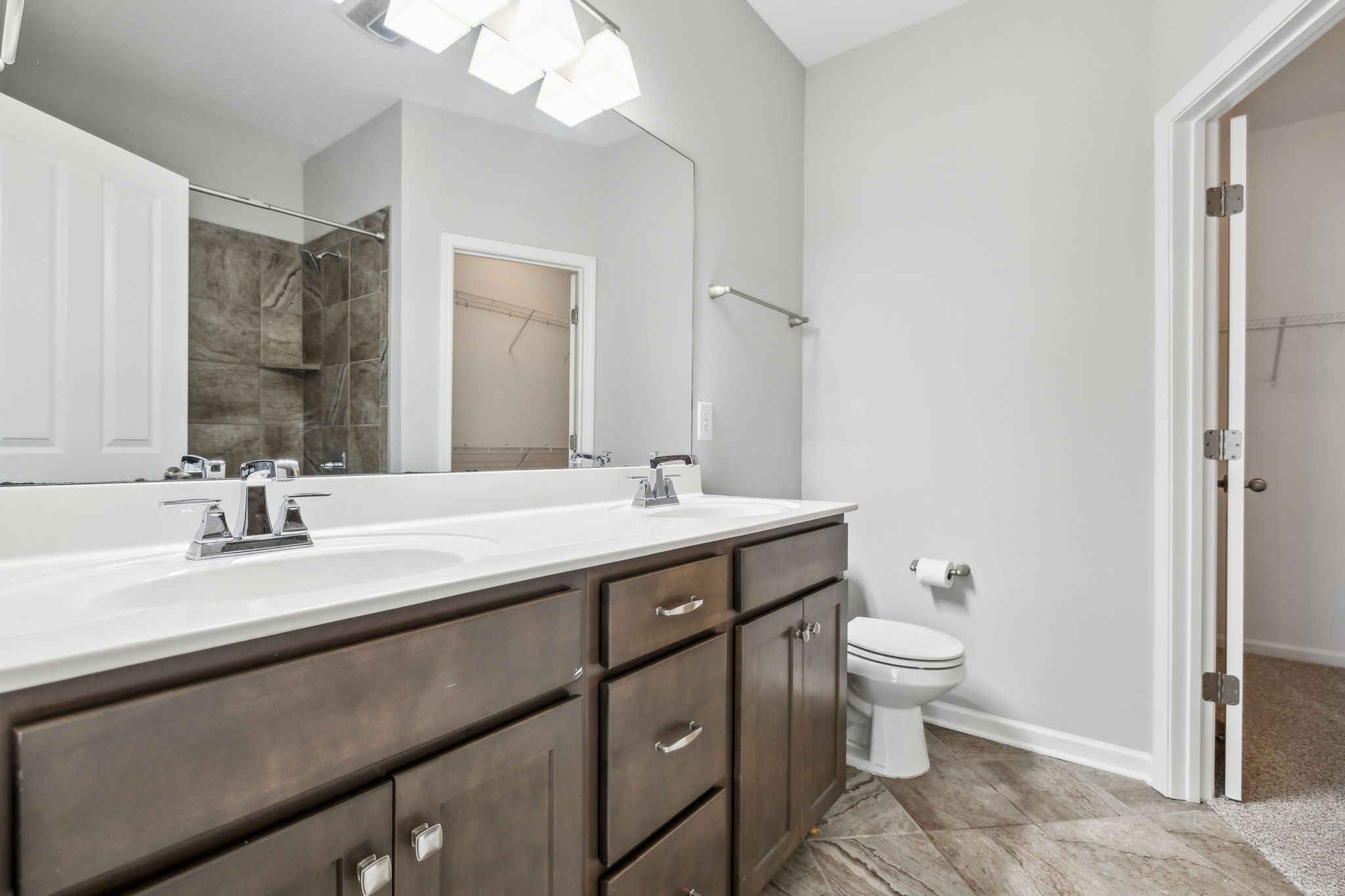 100 Bergen Dr Property Photo 14