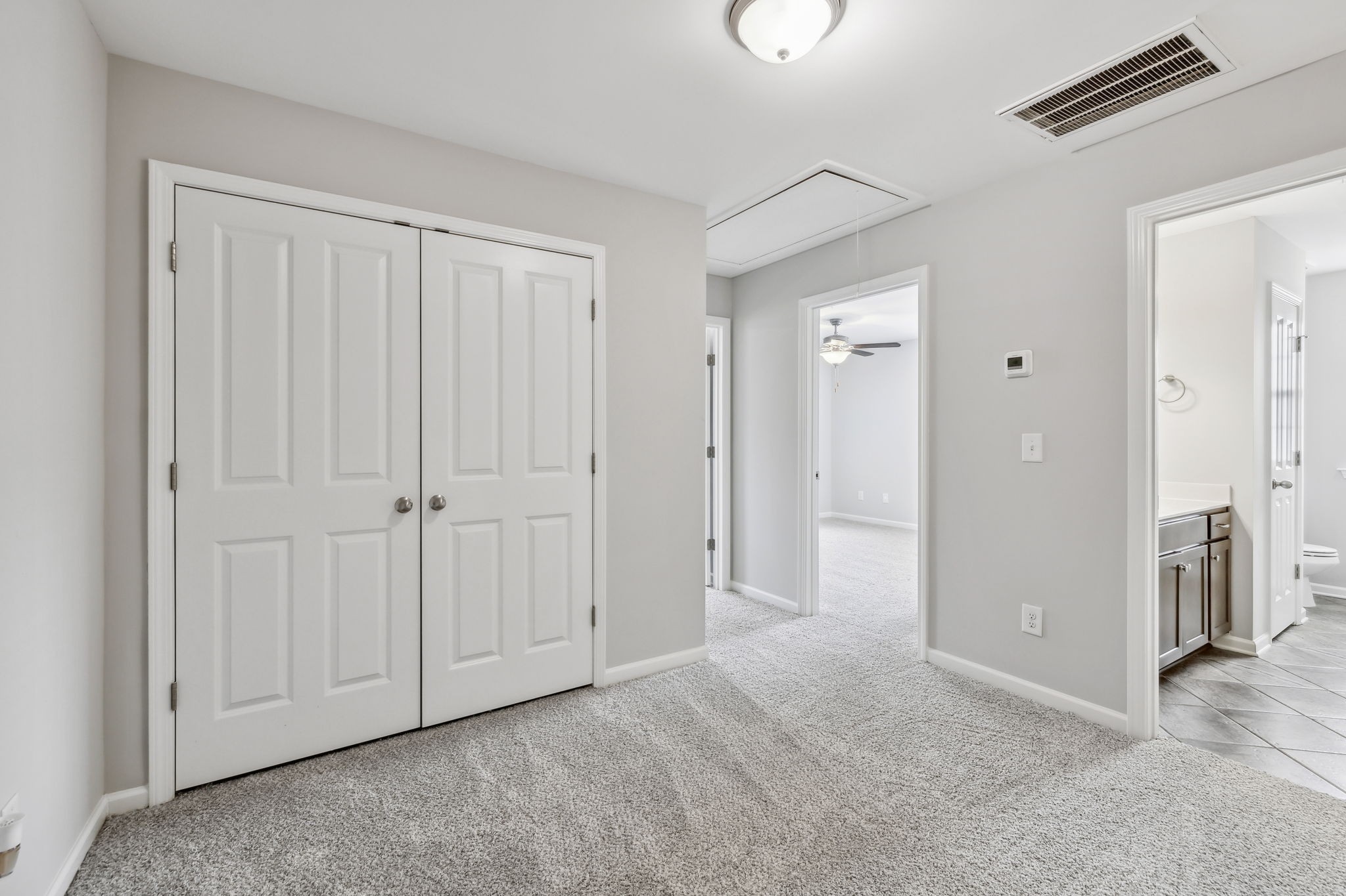 100 Bergen Dr Property Photo 27
