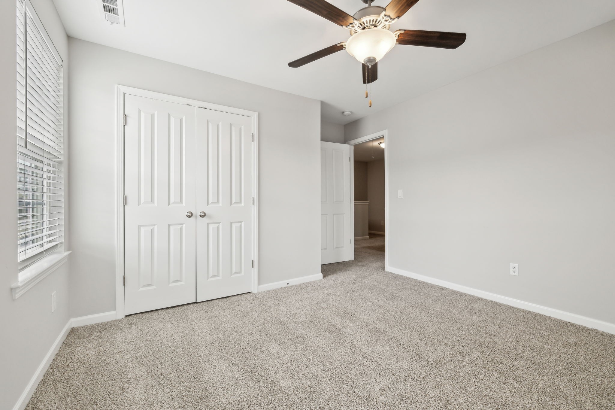 100 Bergen Dr Property Photo 34