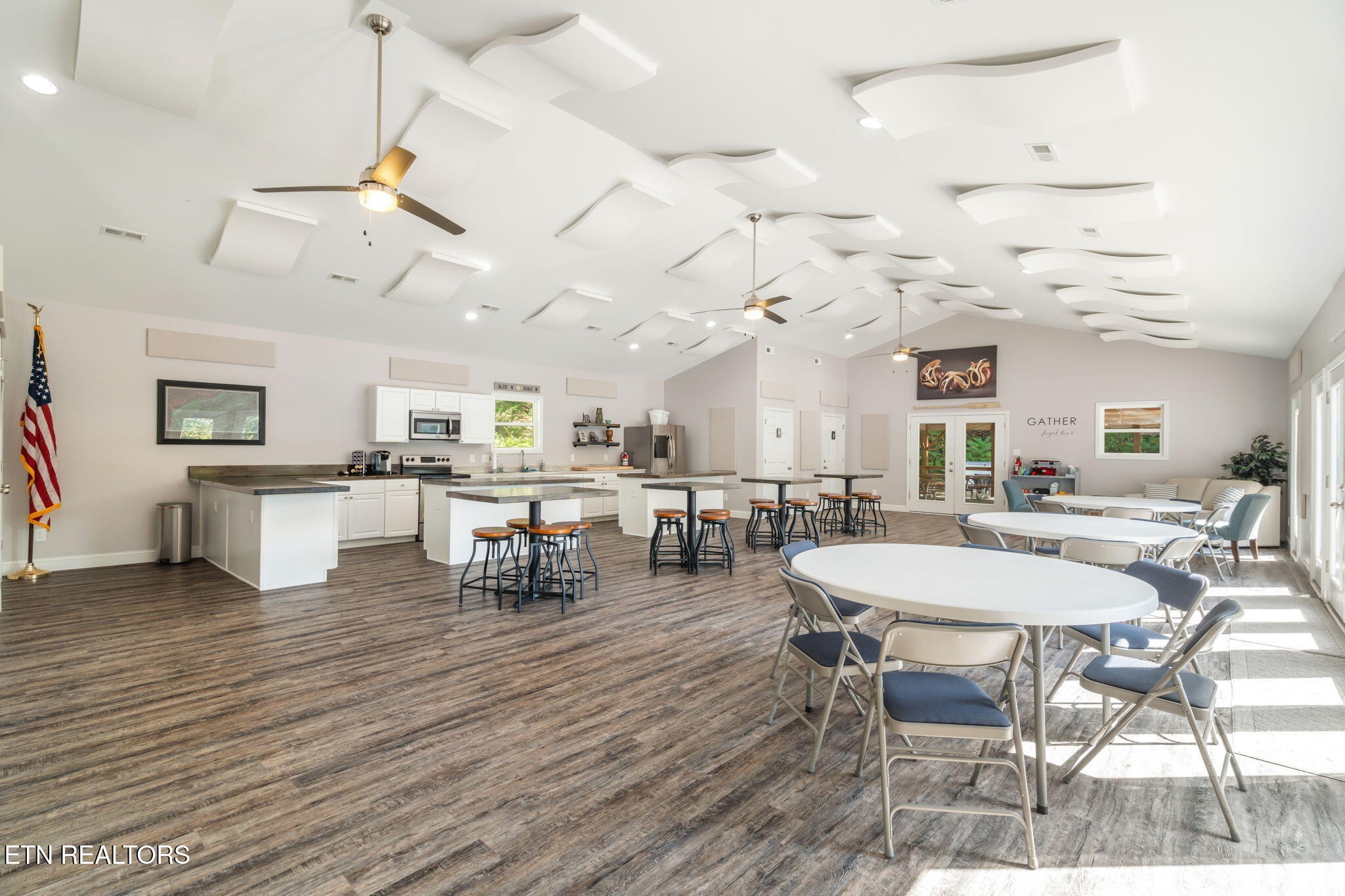 146147 Lakeview Drive Property Photo 4
