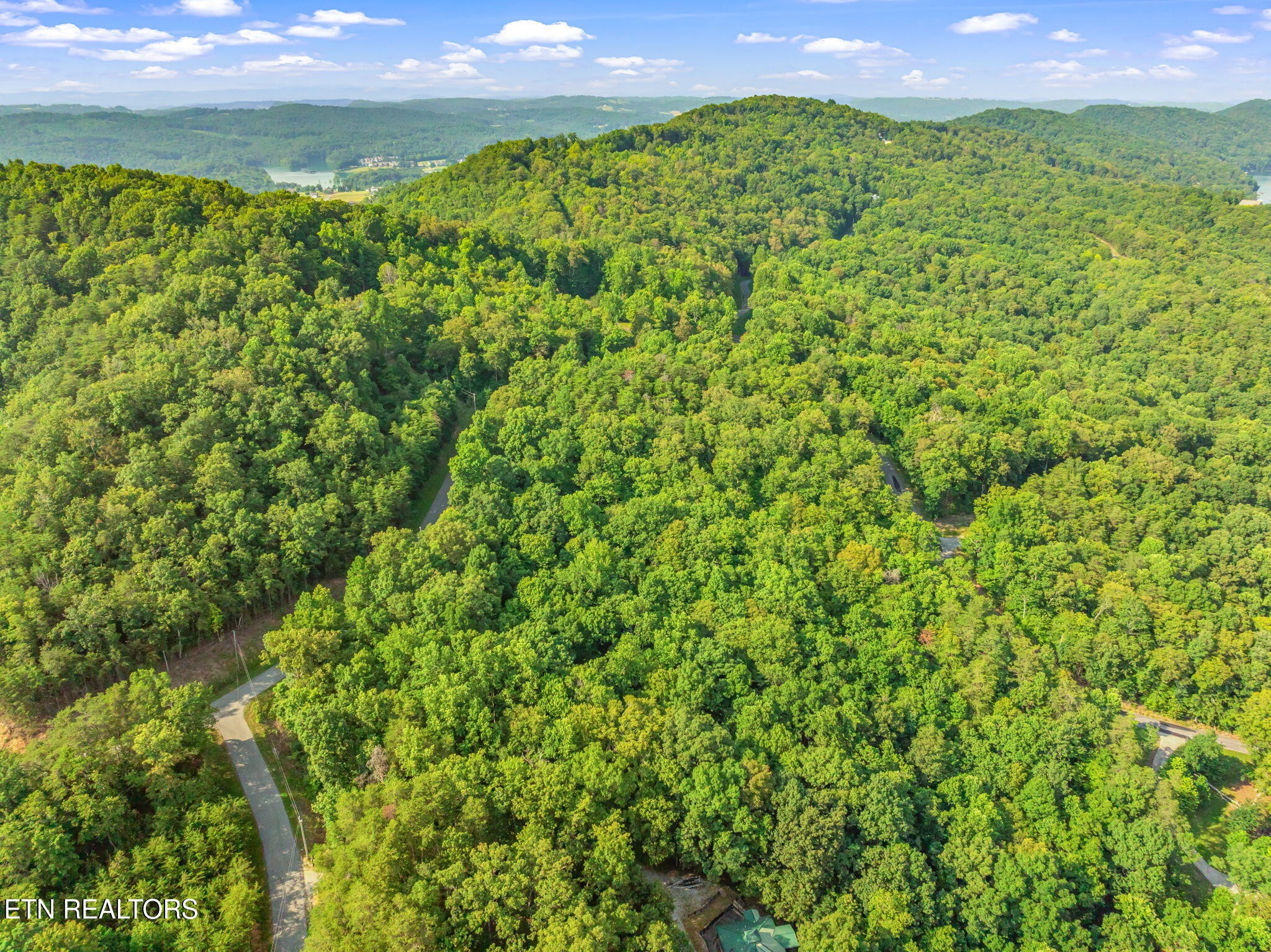 146147 Lakeview Drive Property Photo 8