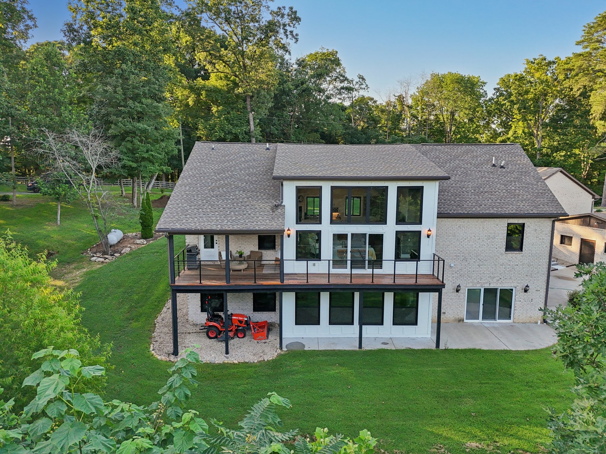 1099 W Sears Rd Property Photo 2