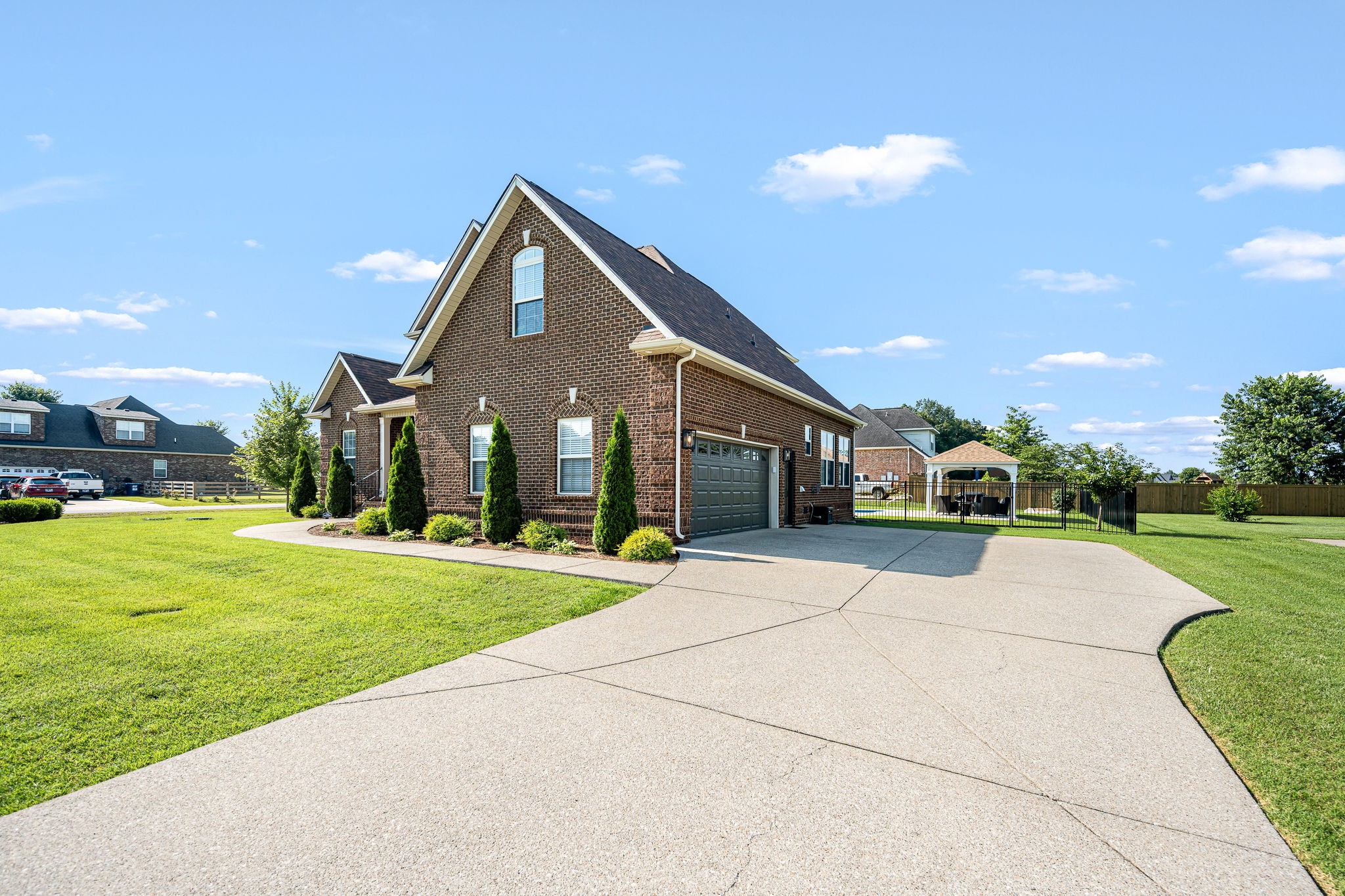 4232 Thoroughbred Ln Property Photo 10