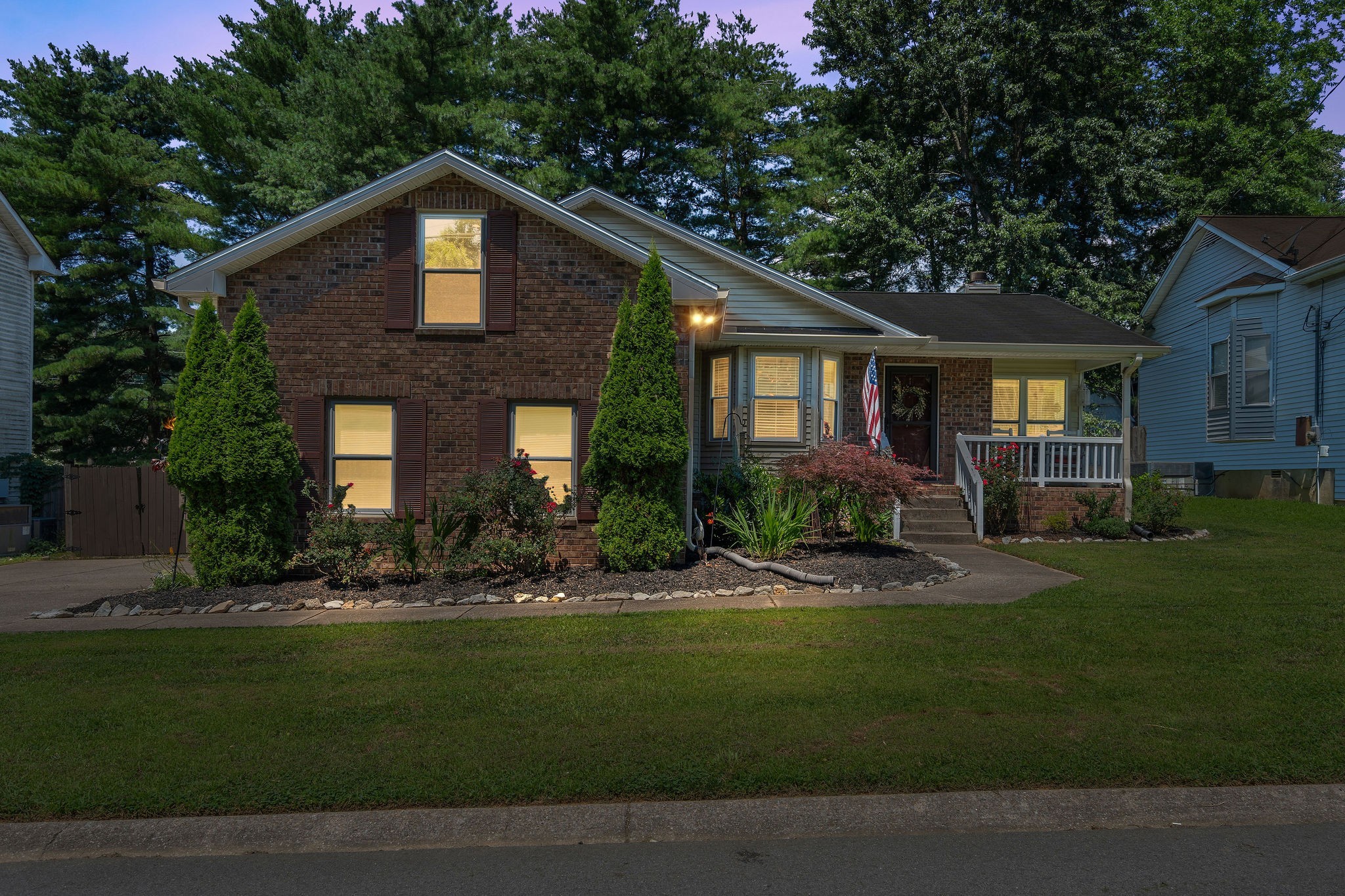 103 Northlake Dr Property Photo 1