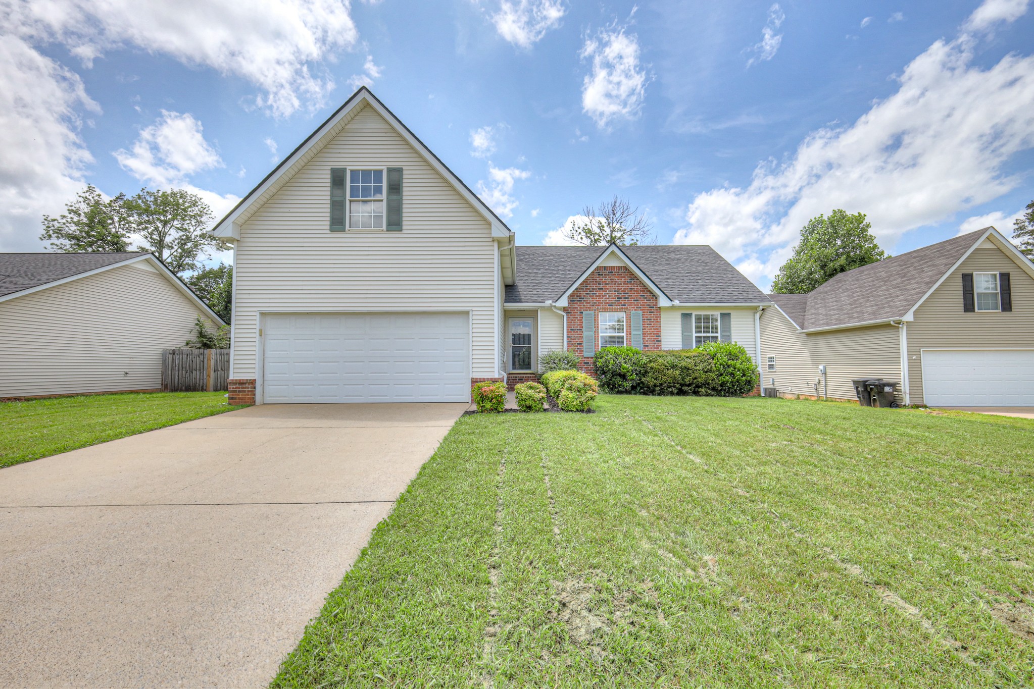 1228 Ballater Drive Property Photo 1