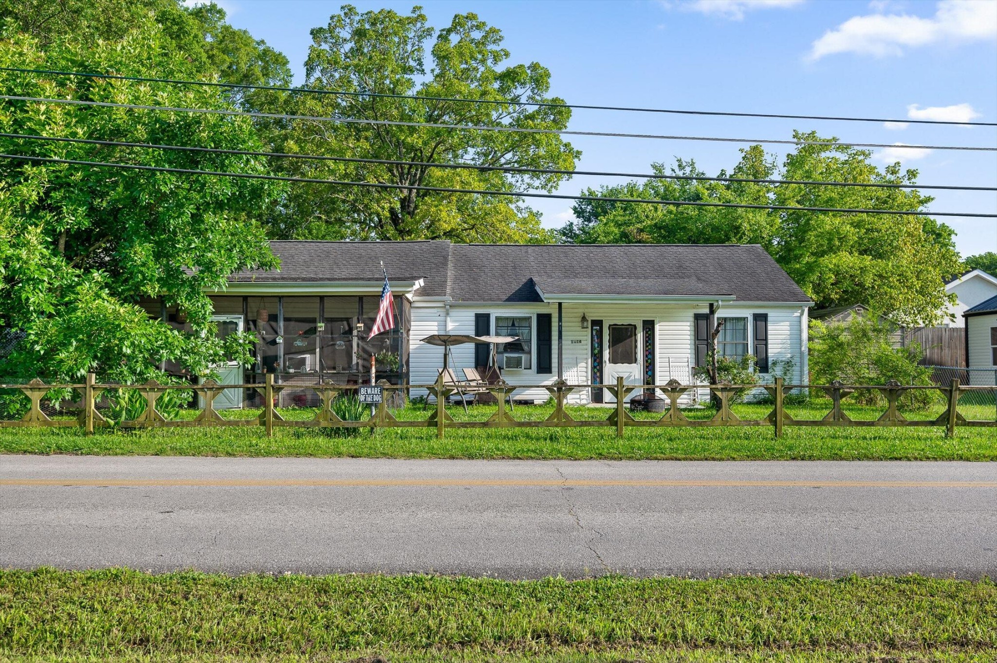 1618 E State Line Road Property Photo 1
