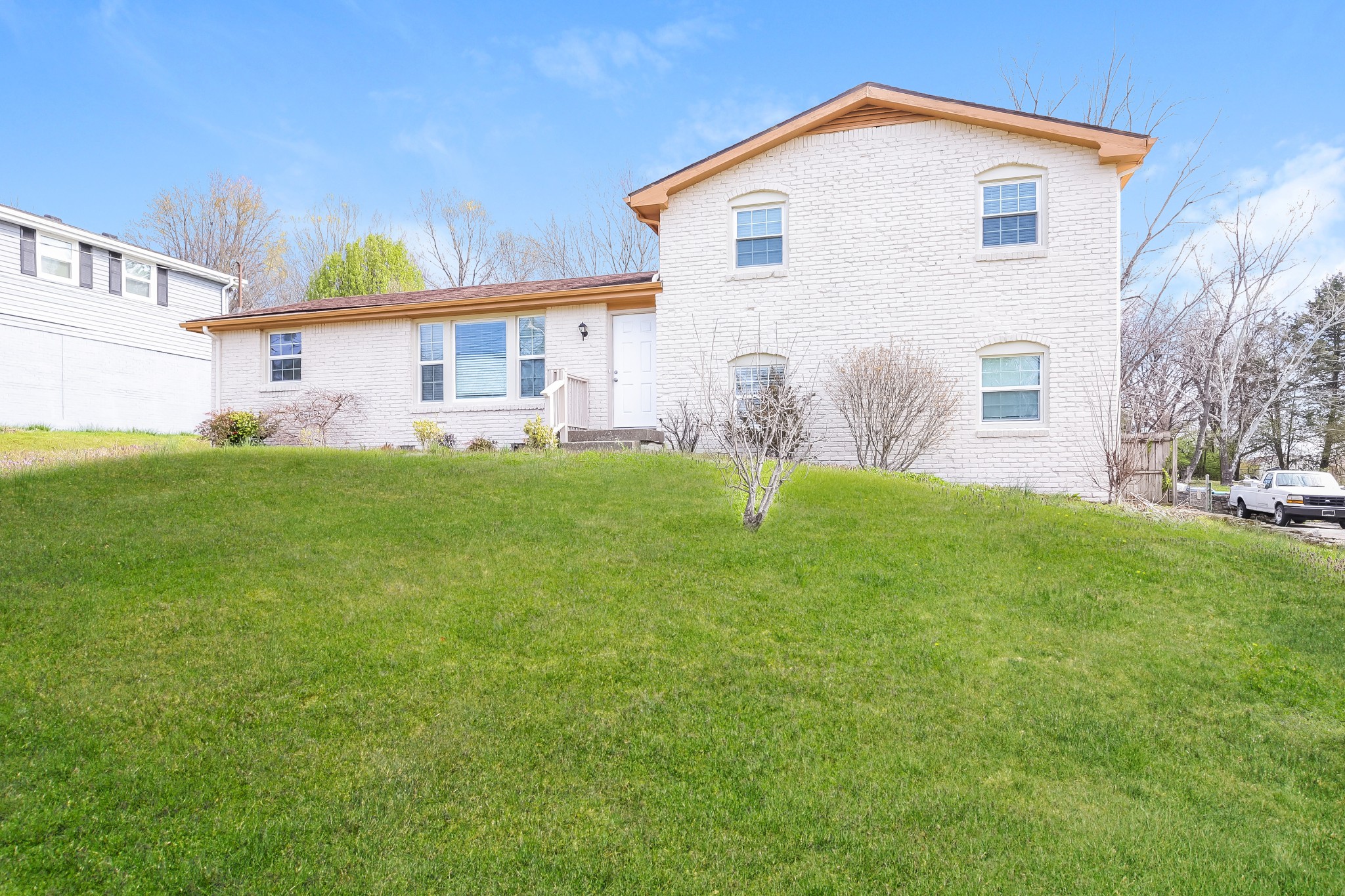 2636 Ravine Dr Property Photo 2