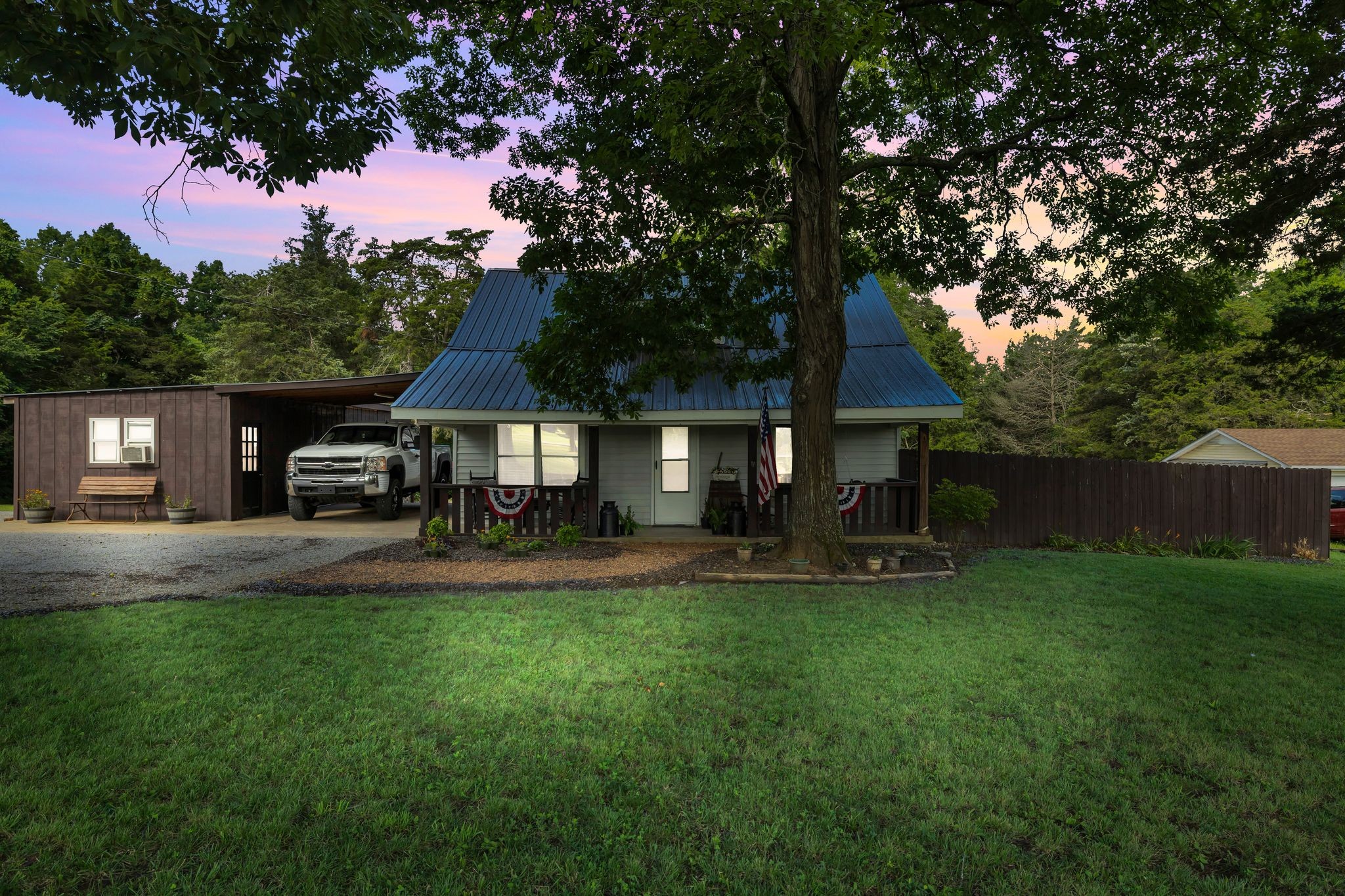 404 Tollgate Rd Property Photo 1
