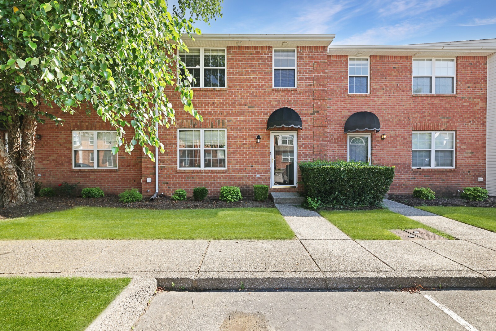 2120 Lebanon Pike Property Photo 4