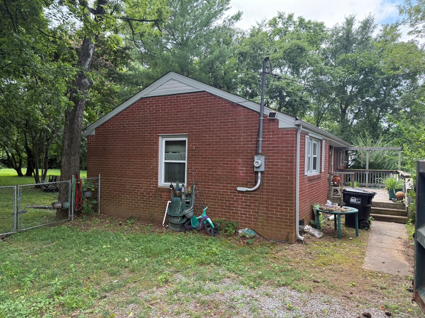 1510 Leaf Ave Property Photo 4