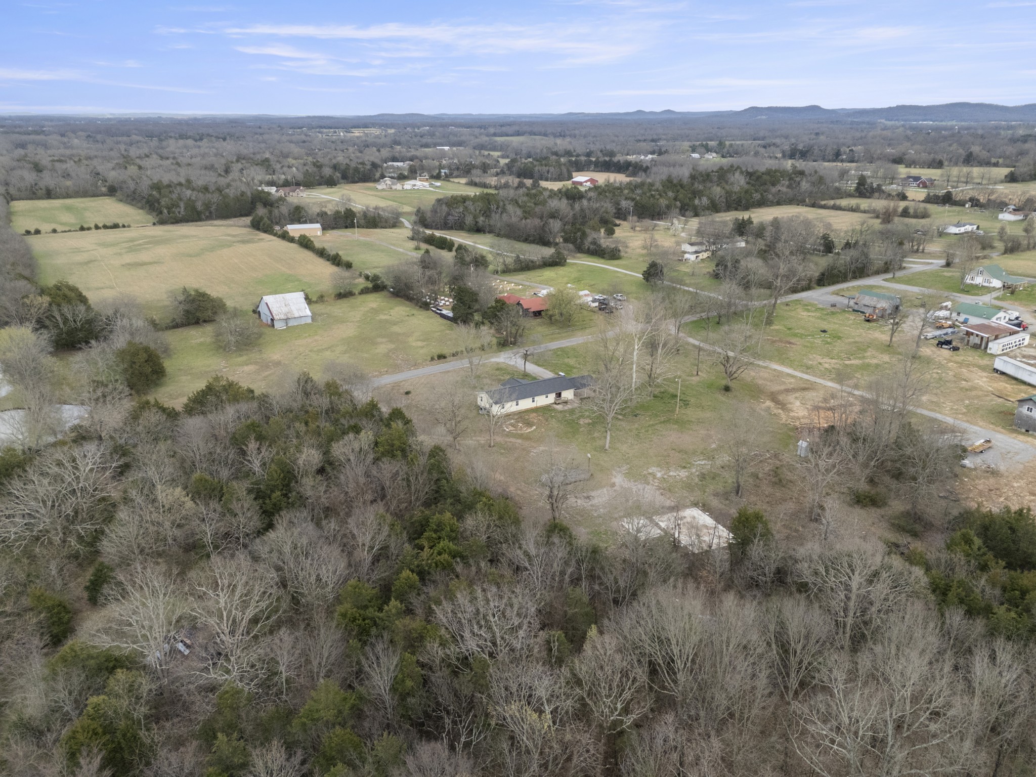 385 Palmetto Rd Property Photo 3