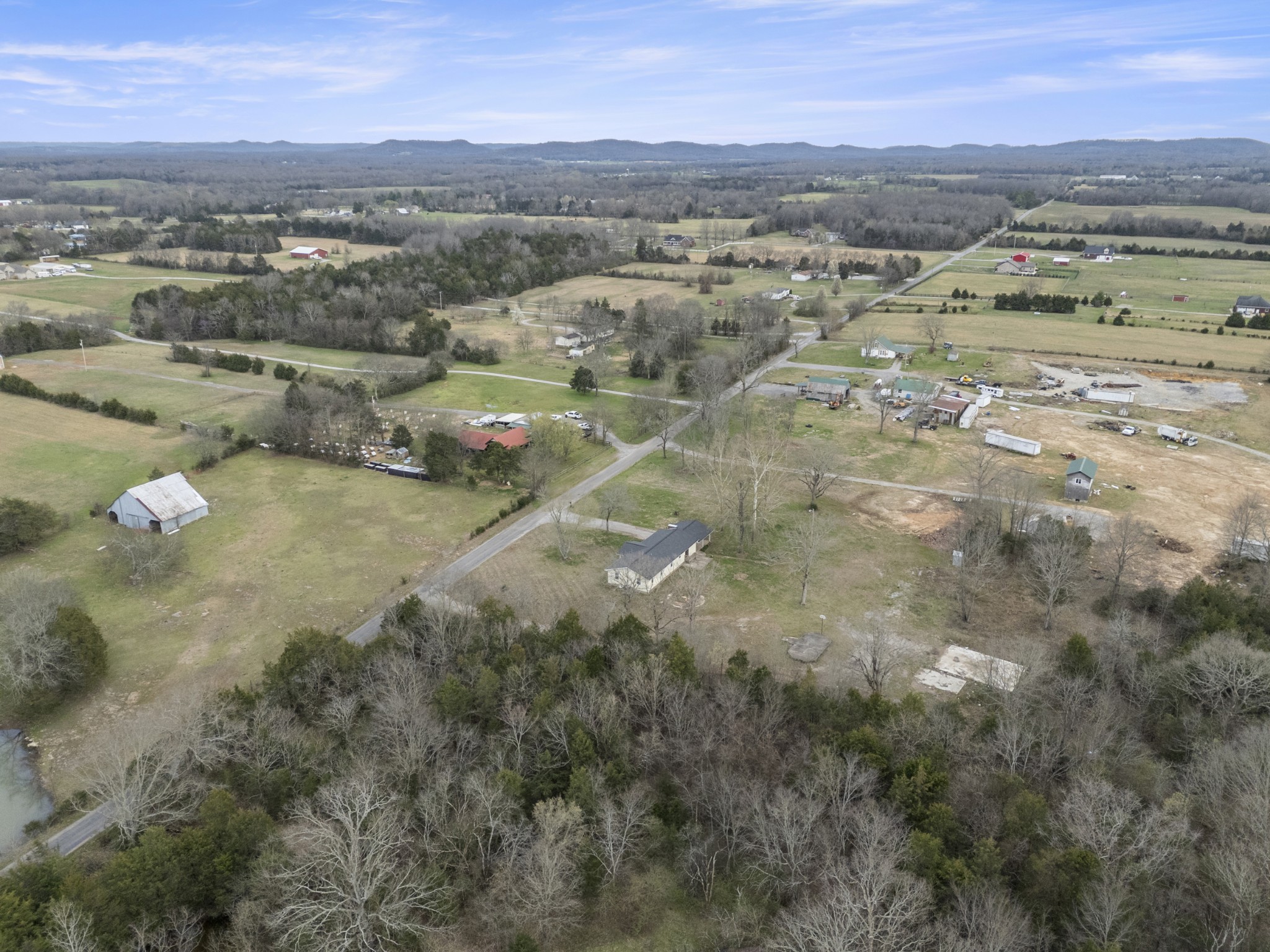 385 Palmetto Rd Property Photo 4
