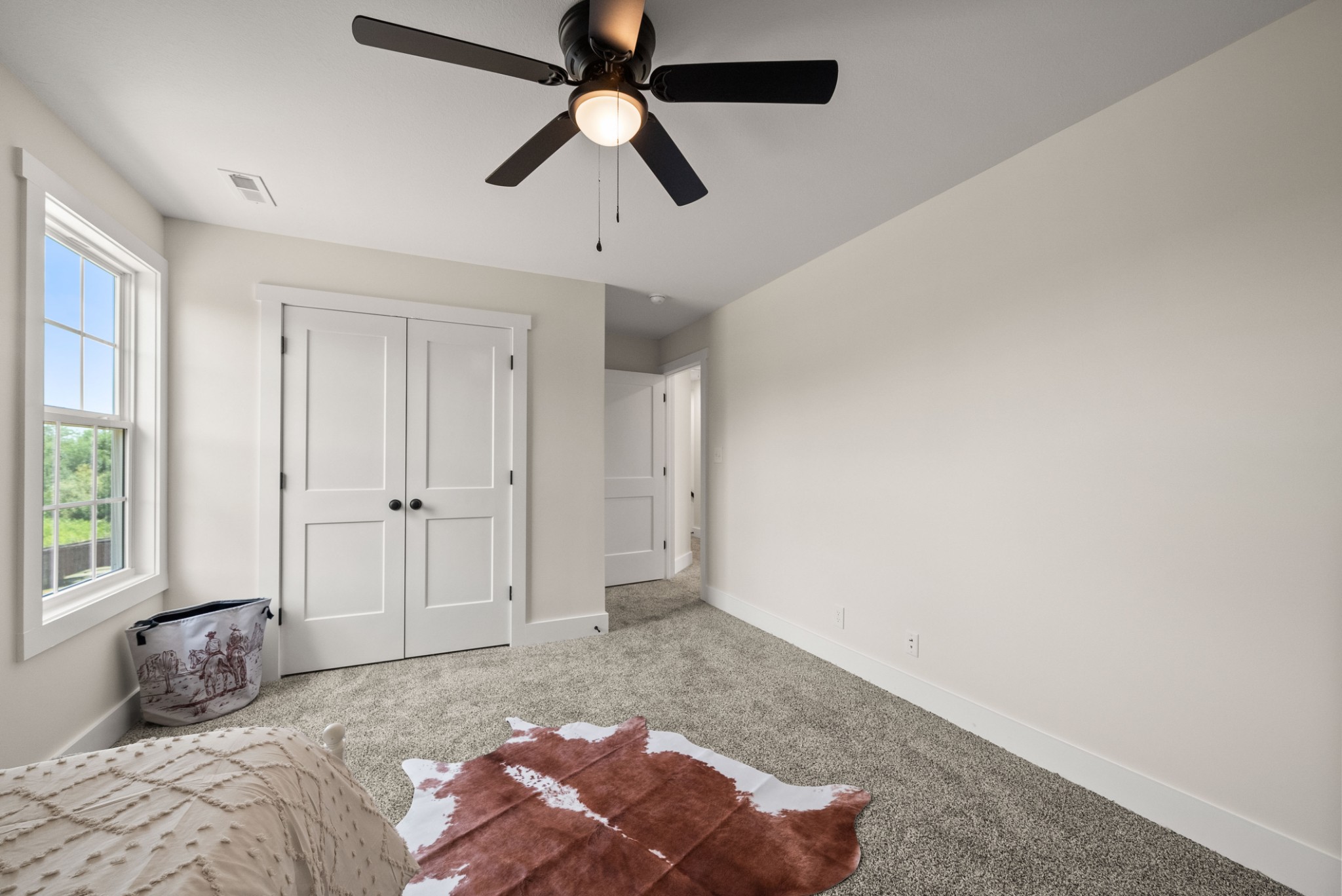536 Falkland Cir Property Photo 28