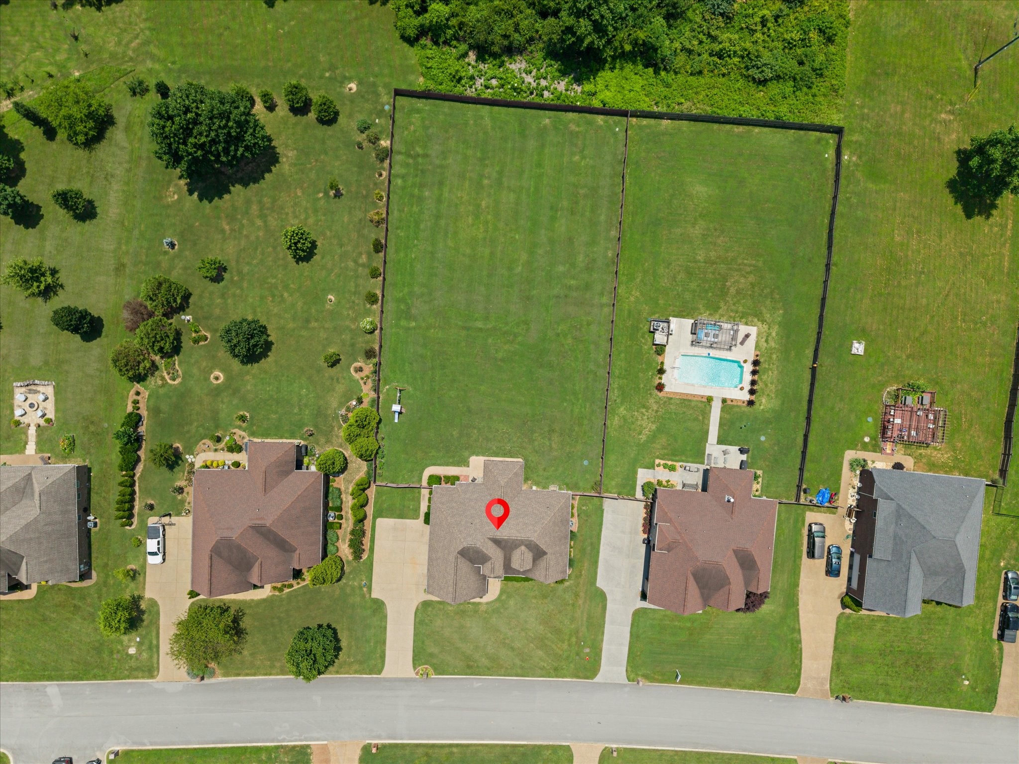 38 Harbor Pt Property Photo 11