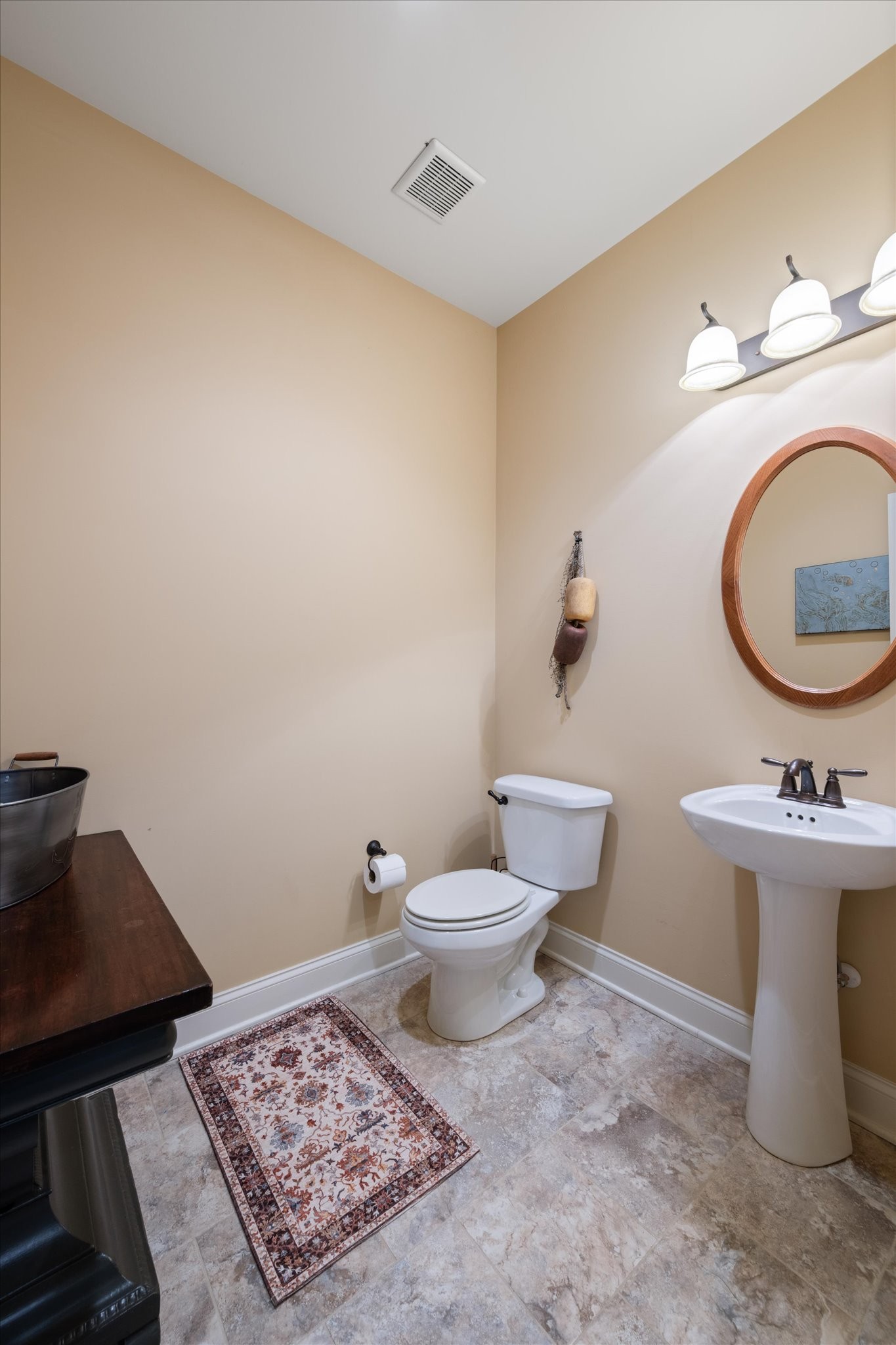 38 Harbor Pt Property Photo 46
