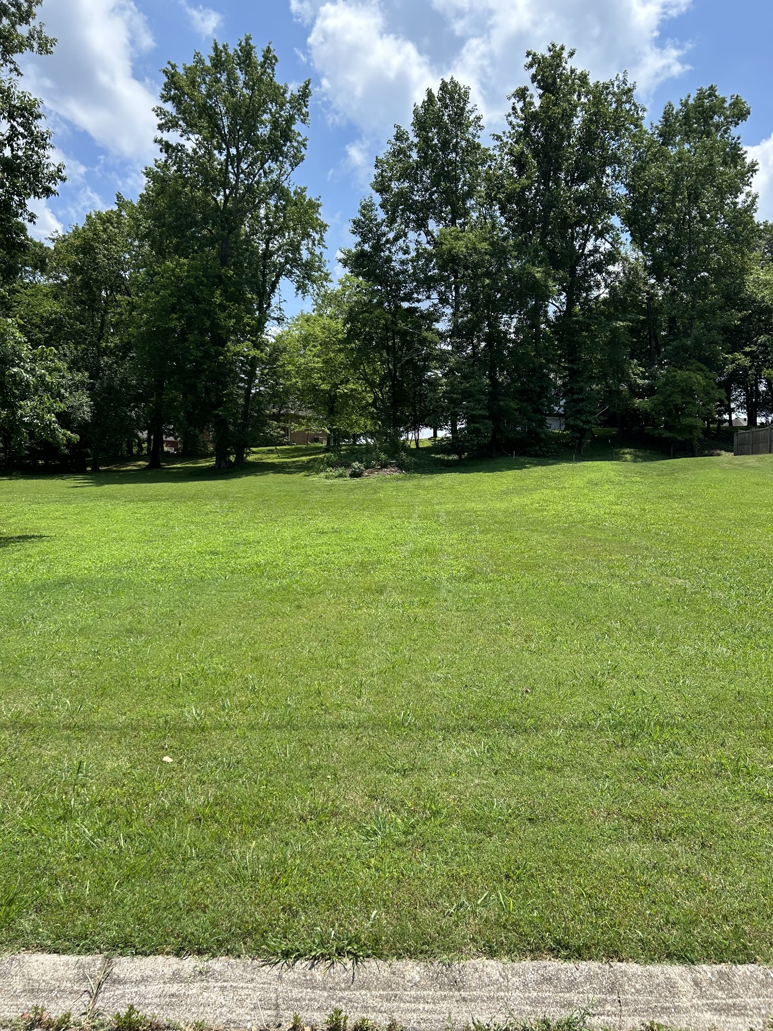 704 Deer Ridge Ln Property Photo 1