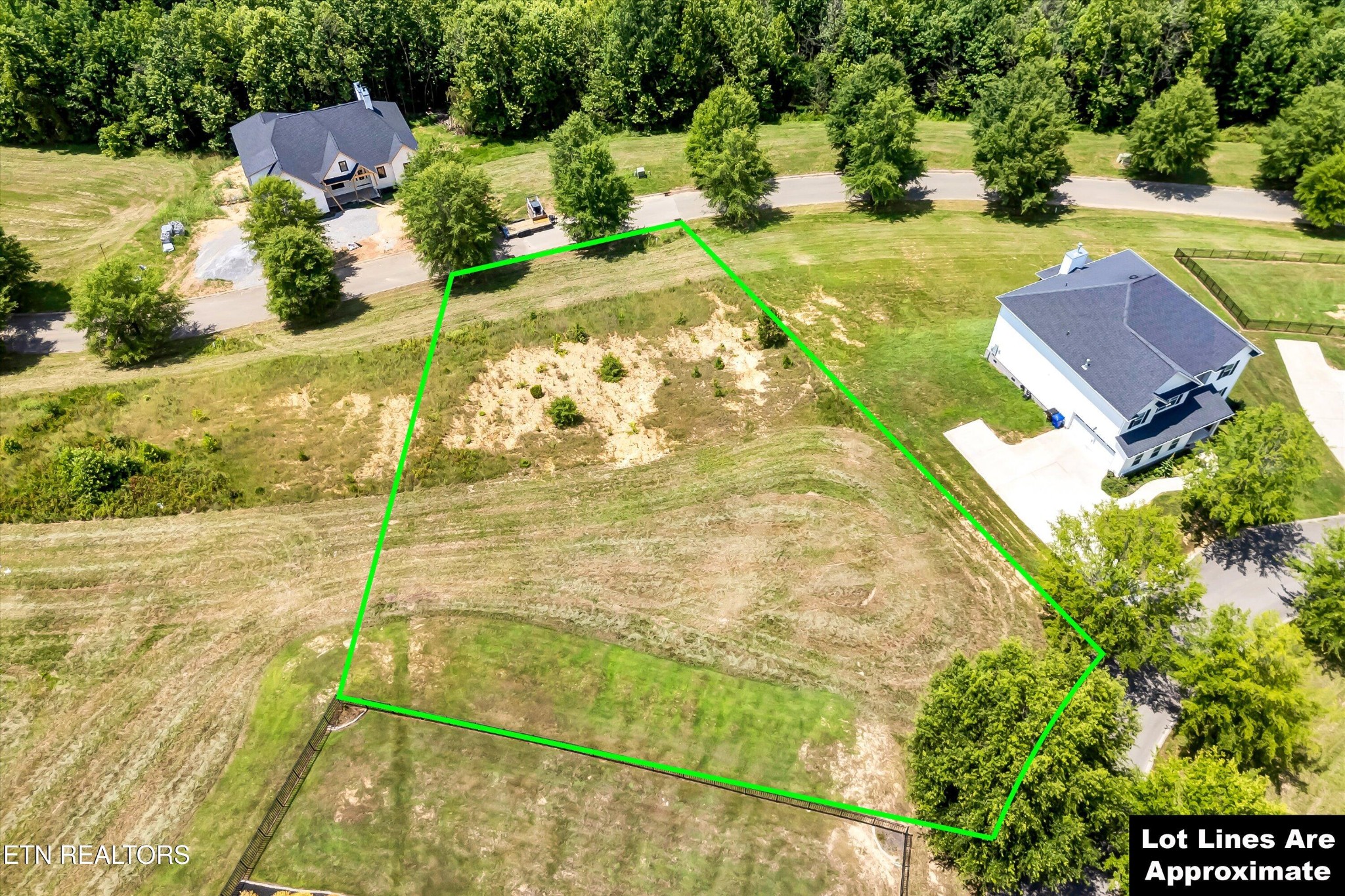 123 Pineberry Road E Property Photo 6